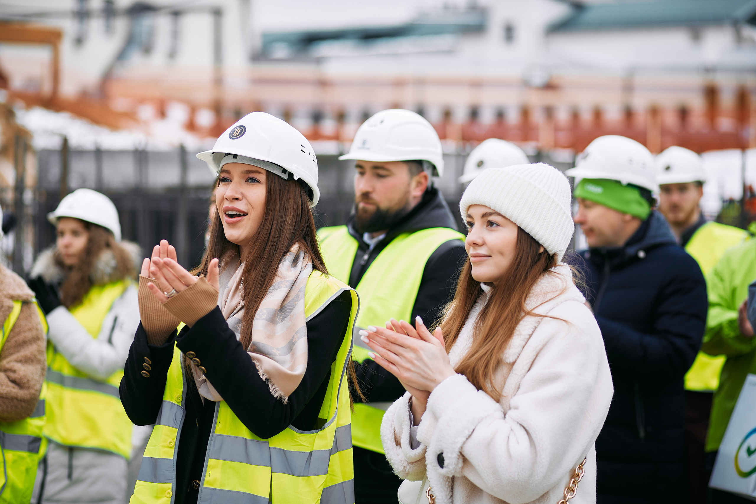 Символическая заливка бетона, ЖК Нагатинский. Фотограф рынка недвижимости Павел Хоменко