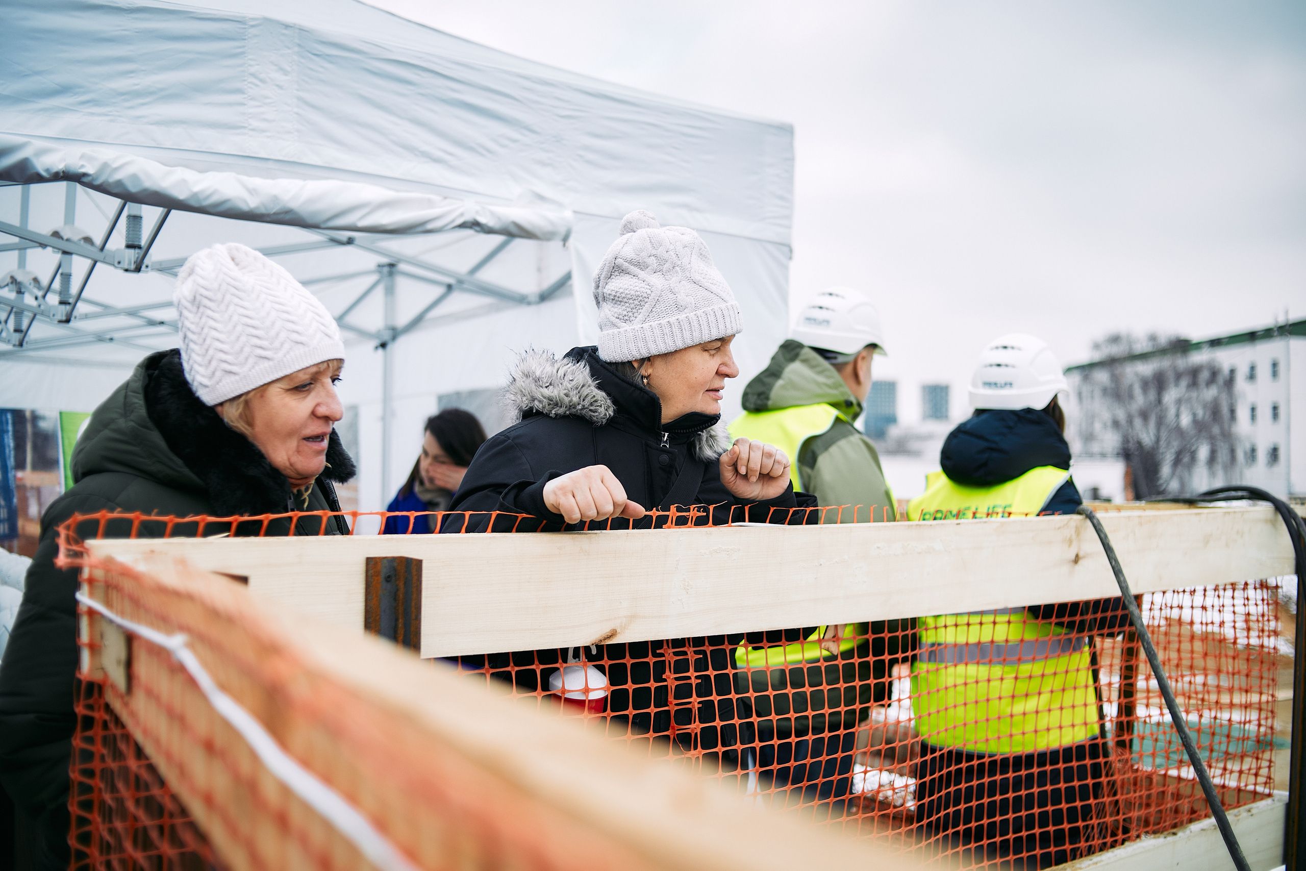 Символическая заливка бетона, ЖК Нагатинский. Фотограф рынка недвижимости Павел Хоменко