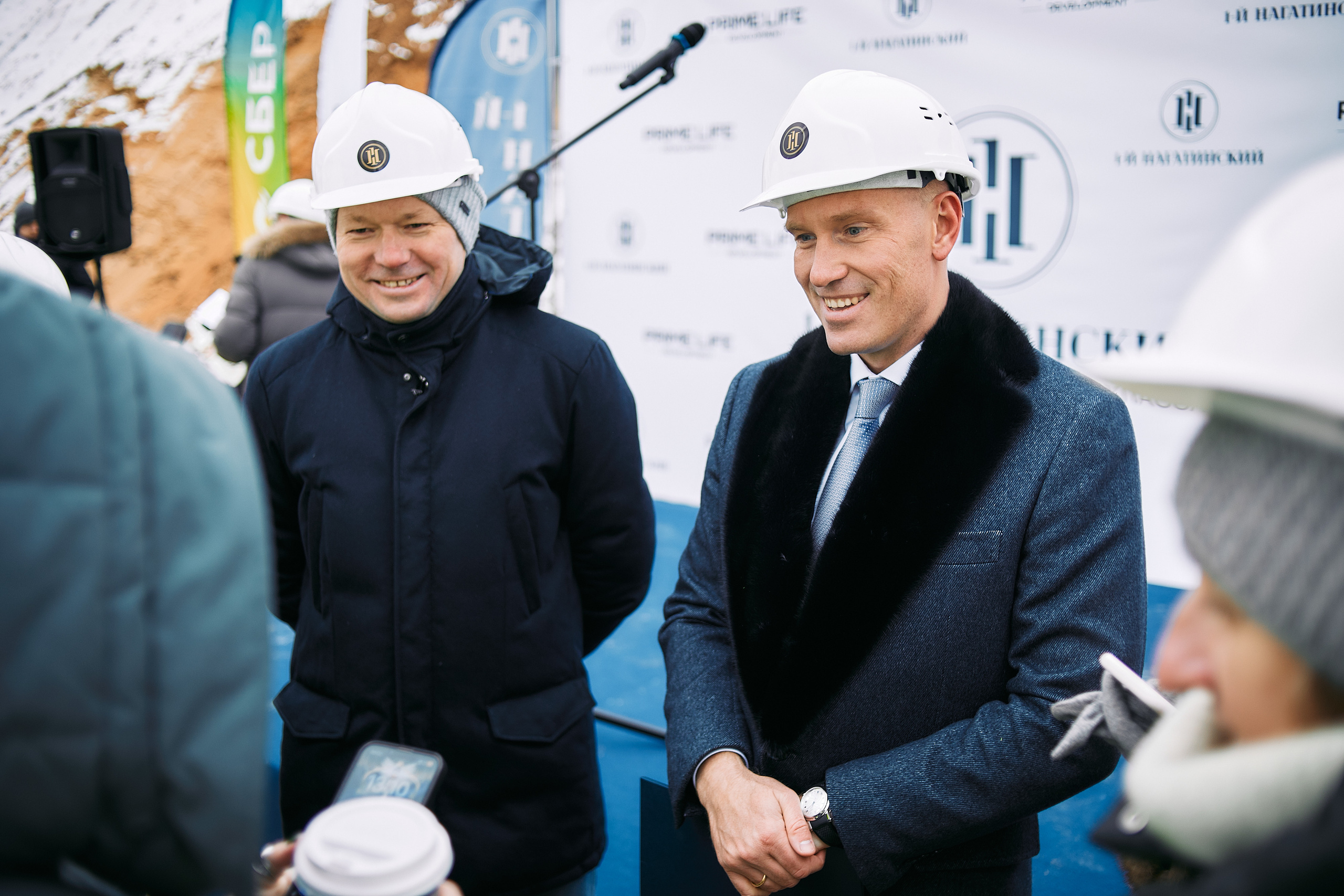 Символическая заливка бетона, ЖК Нагатинский. Фотограф рынка недвижимости Павел Хоменко