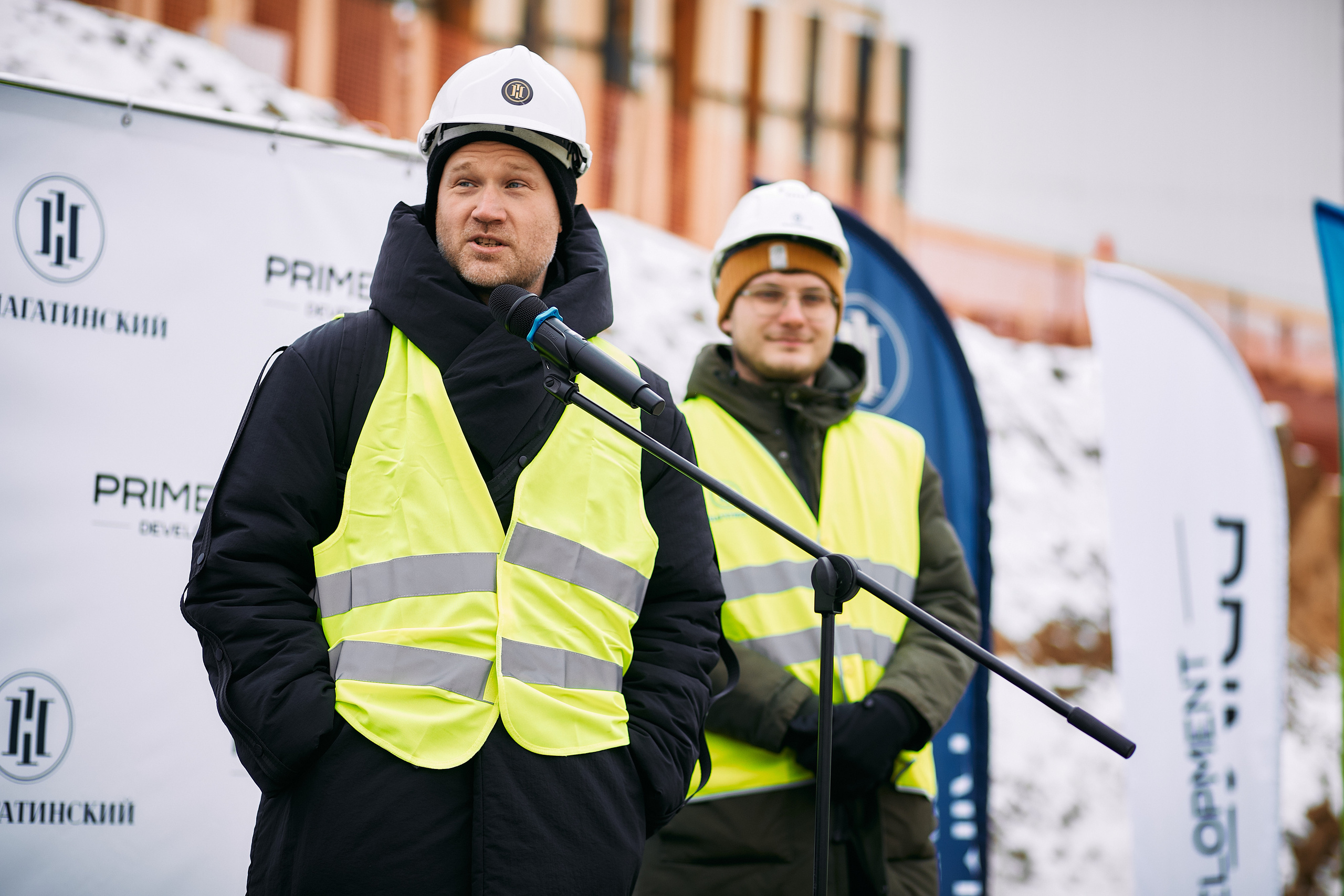 Символическая заливка бетона, ЖК Нагатинский. Фотограф рынка недвижимости Павел Хоменко