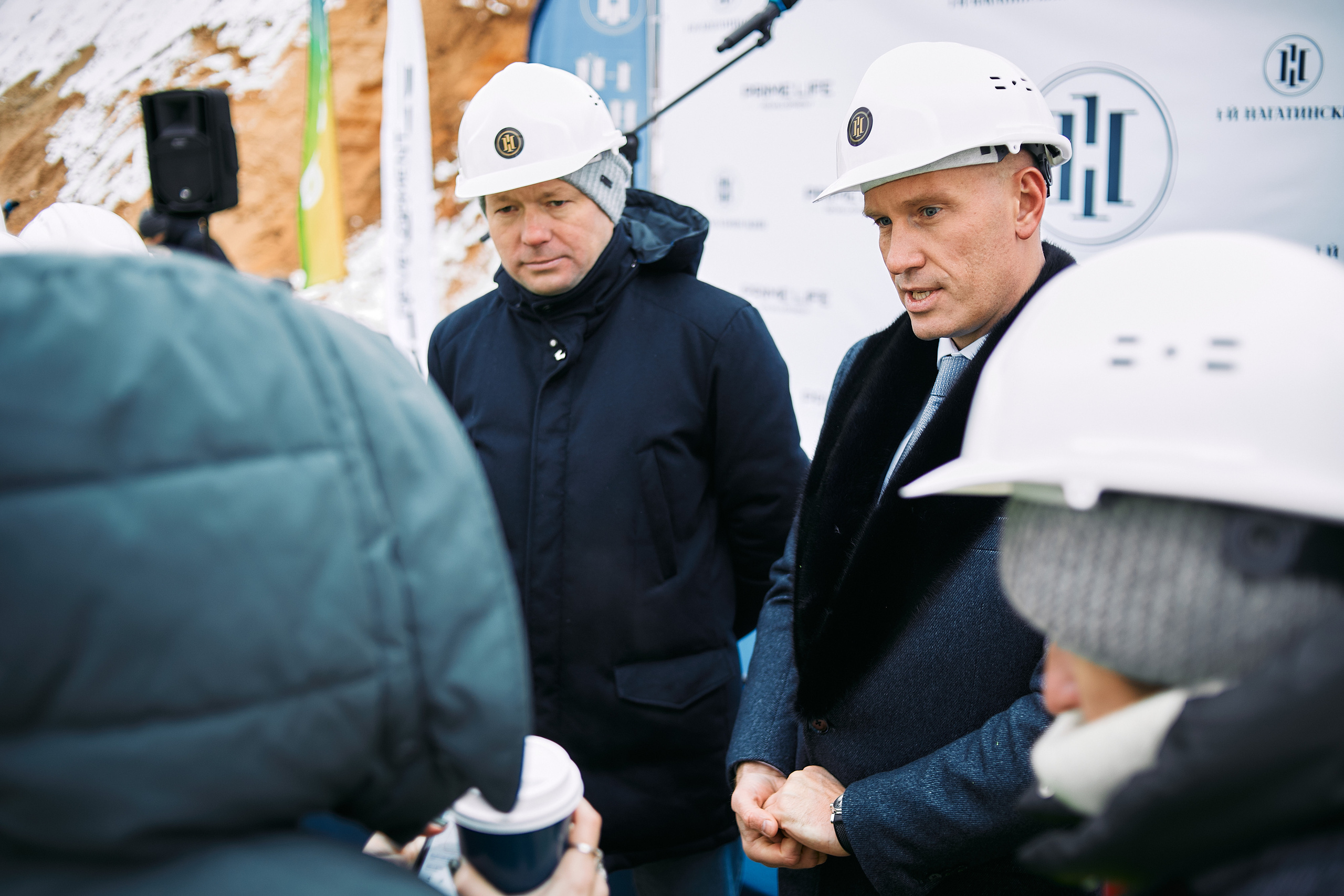 Символическая заливка бетона, ЖК Нагатинский. Фотограф рынка недвижимости Павел Хоменко