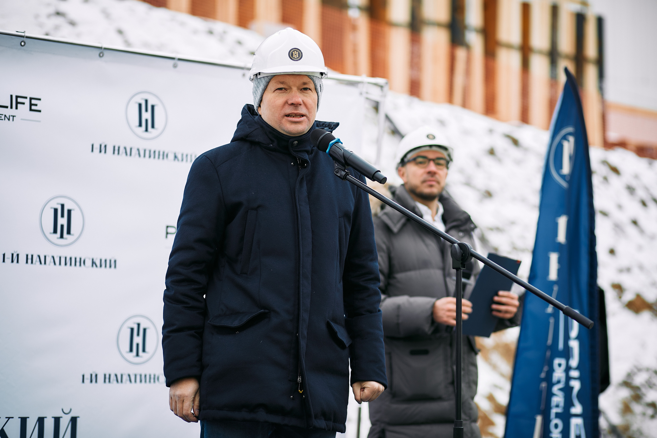 Символическая заливка бетона, ЖК Нагатинский. Фотограф рынка недвижимости Павел Хоменко