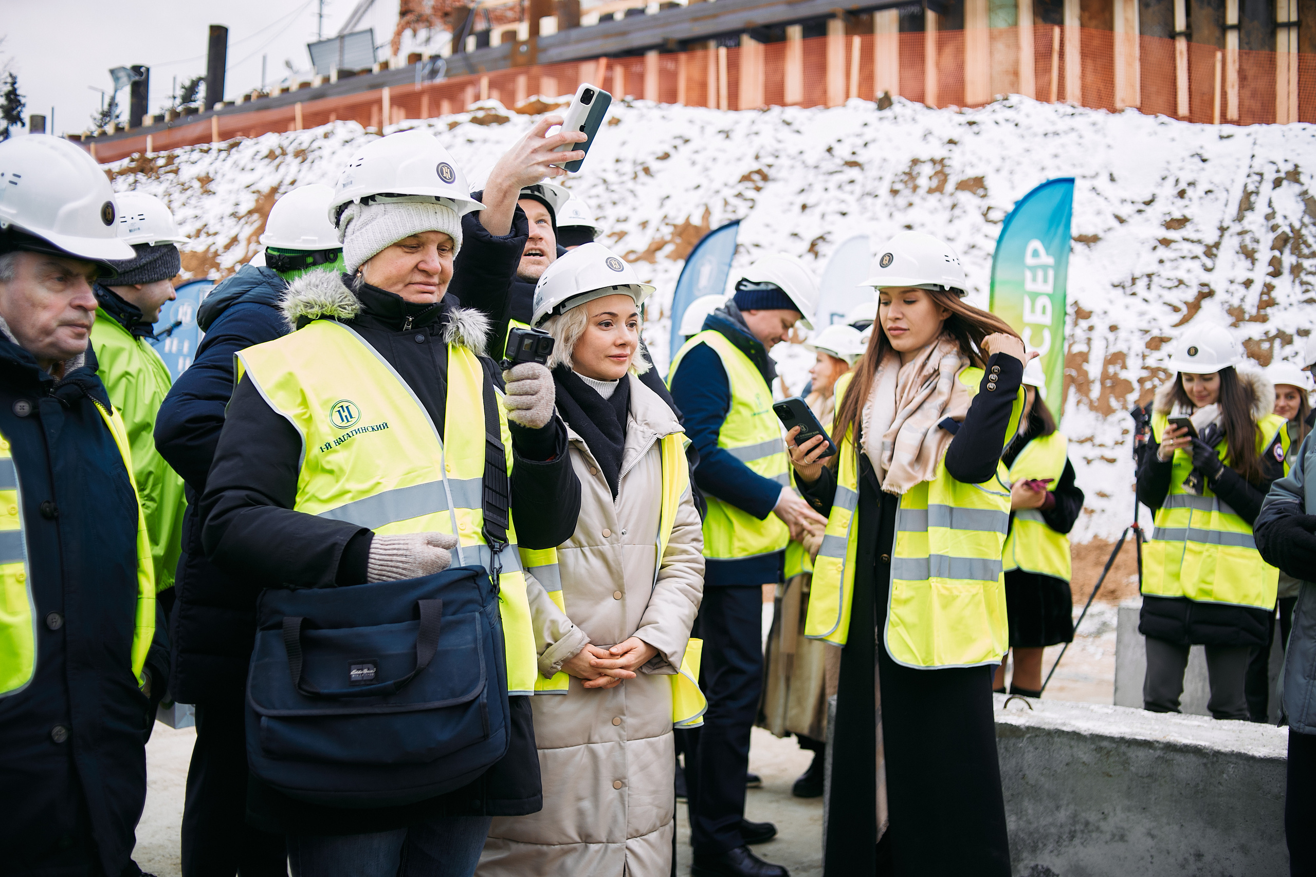 Символическая заливка бетона, ЖК Нагатинский. Фотограф рынка недвижимости Павел Хоменко
