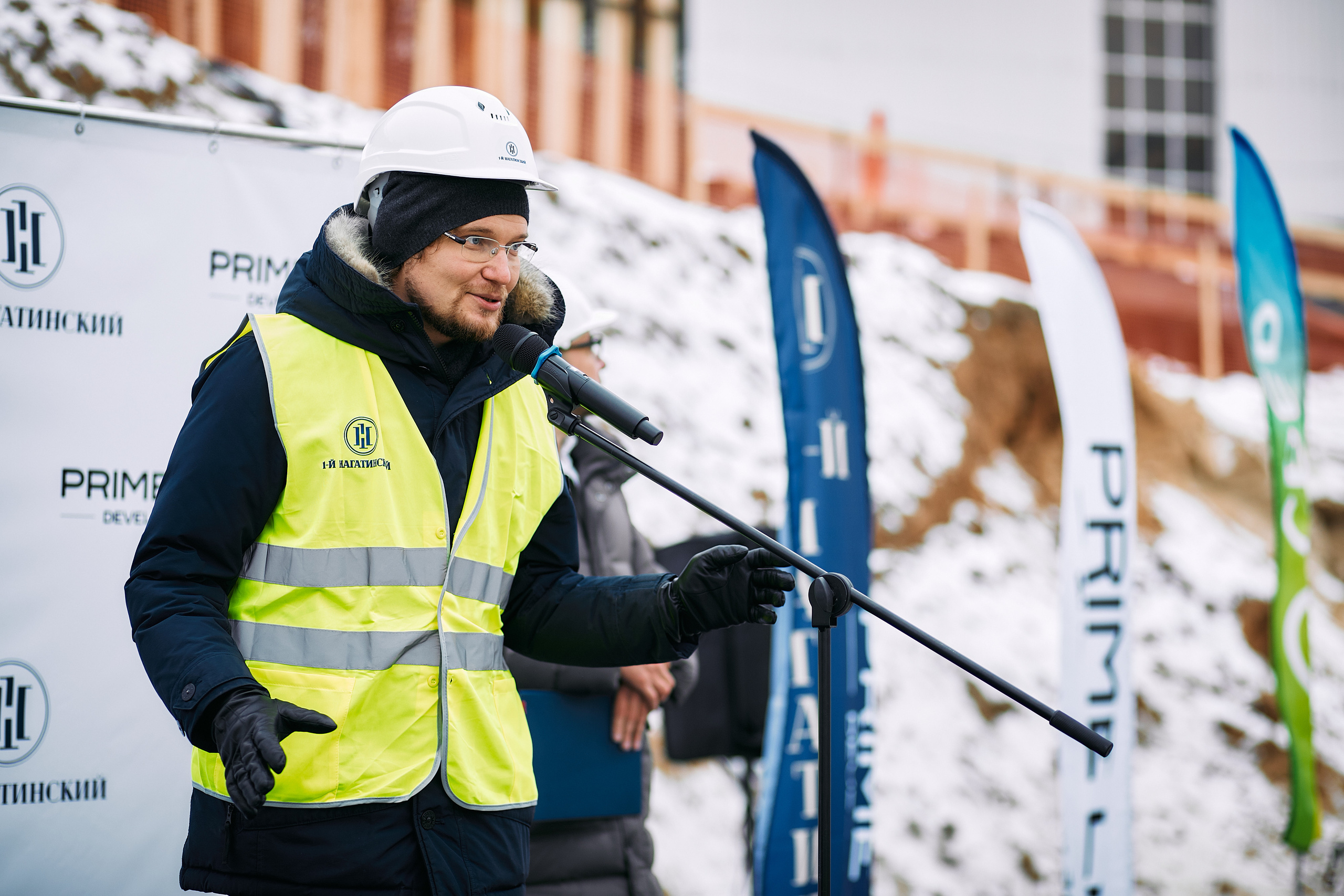 Символическая заливка бетона, ЖК Нагатинский. Фотограф рынка недвижимости Павел Хоменко