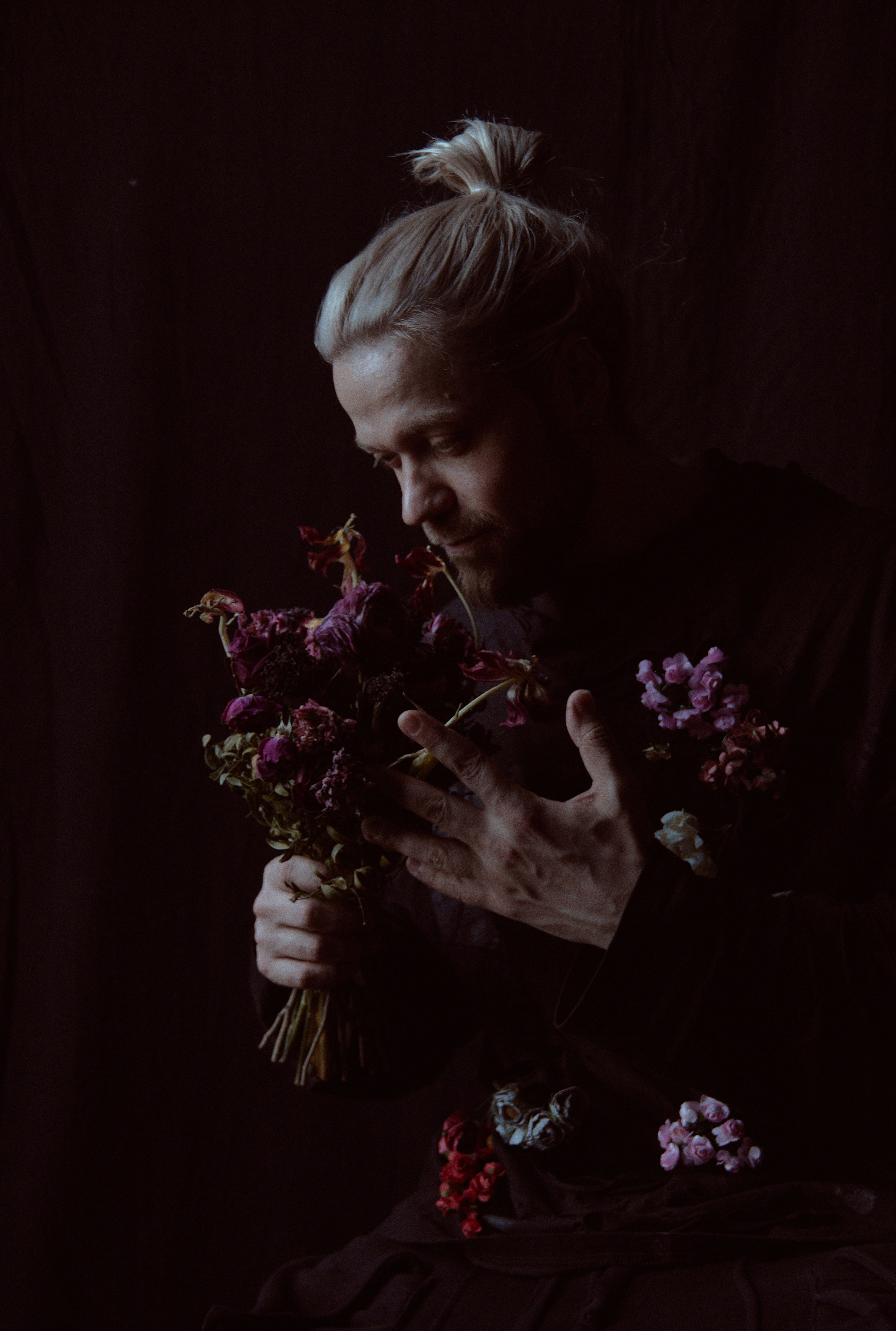 Группа Kohl. Обложка для трека. Фотограф лавстори Москва/МО Приятелева Ангелина