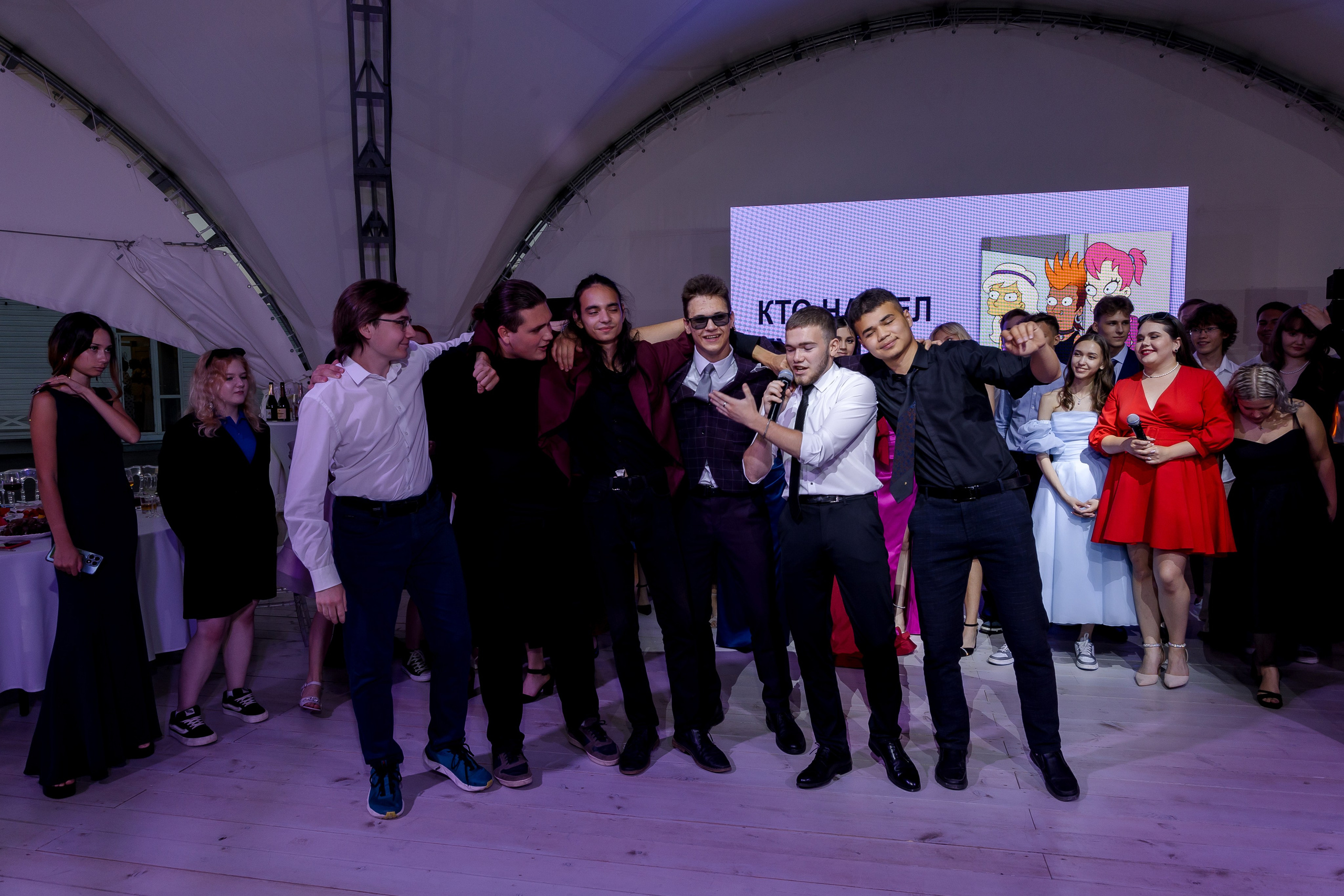 ВЫПУСКНОЙ White Place — Гимназия 52. Свадебный и семейный фотограф Динар Гильмутдинов