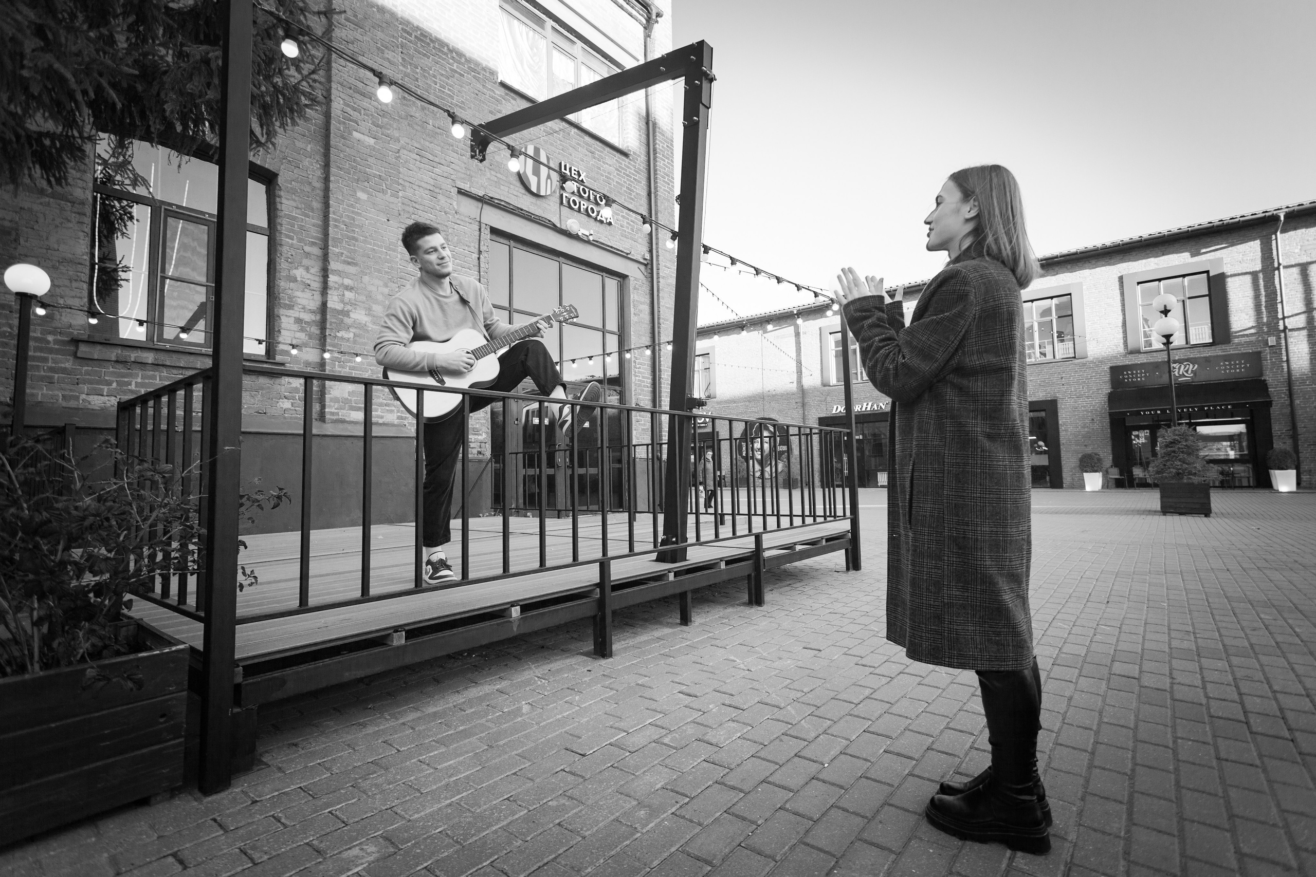 В+Л ЧБ. Фотохудожник Артём Парамонов