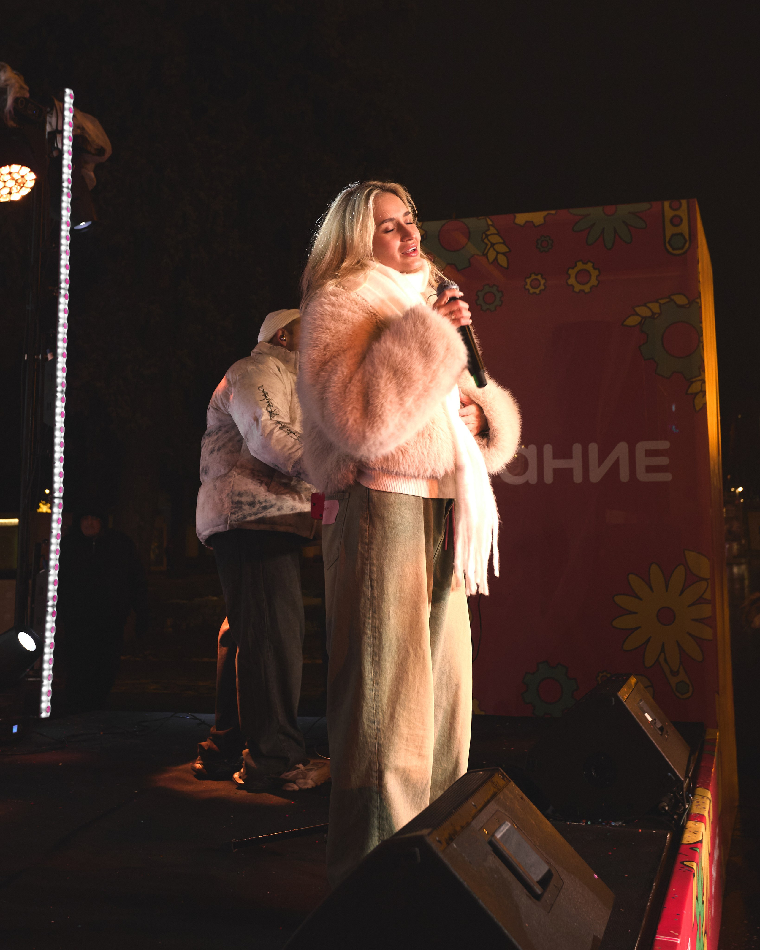 VDNH открытие ёлки. Святослав Лебедев | Рекламный фотограф — Коммерческая съемка, Арт-дирекшн, AI-интеграция