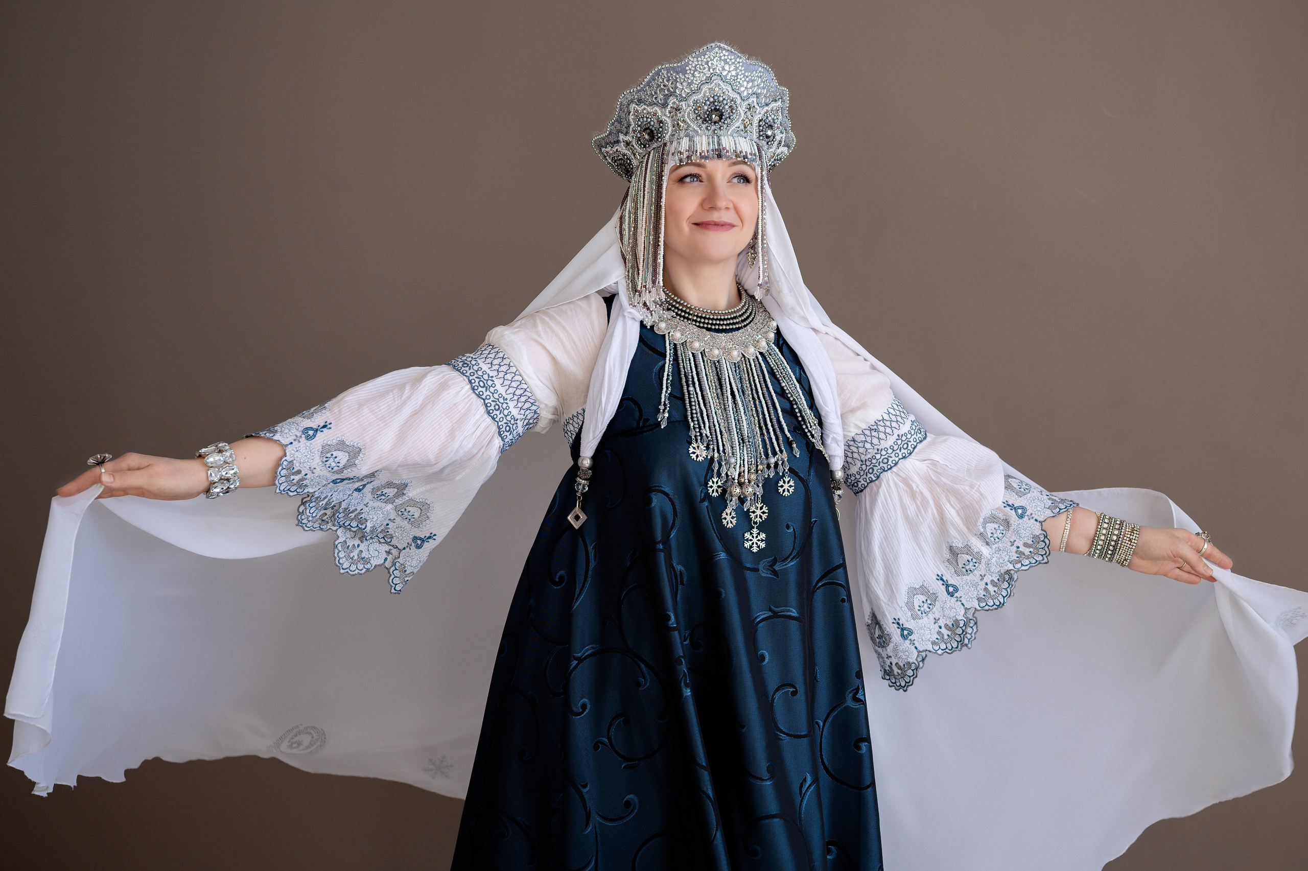 Фотосессия в русском национальном наряде. Фотограф Юлия Кондратьева