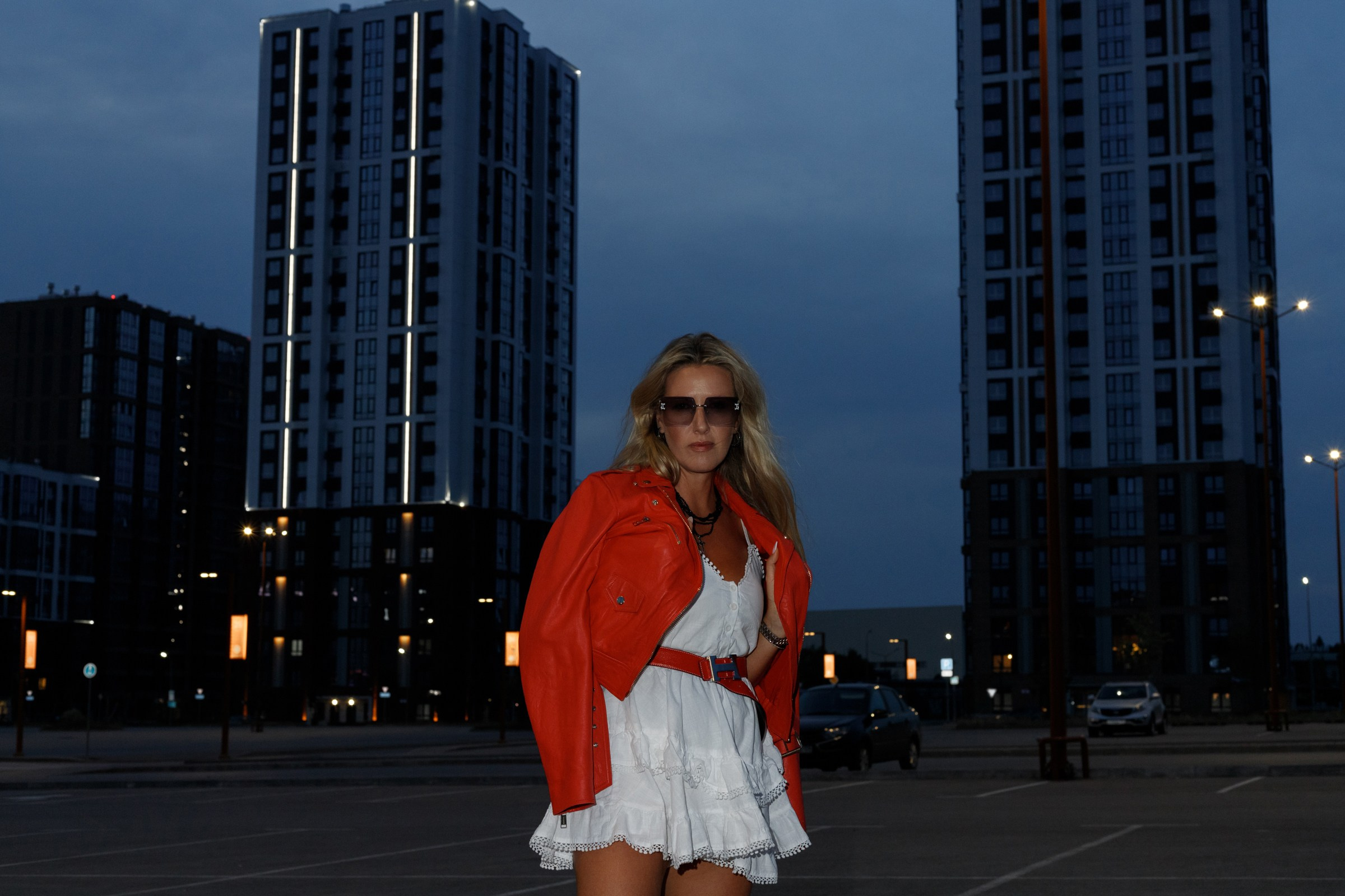 Ночная серия. Вспышка. Наталья. Евгения. Июнь 2025. Фотограф Пермь. Свадьбы. Семья и дети, школа, д. сад. Фотокниги