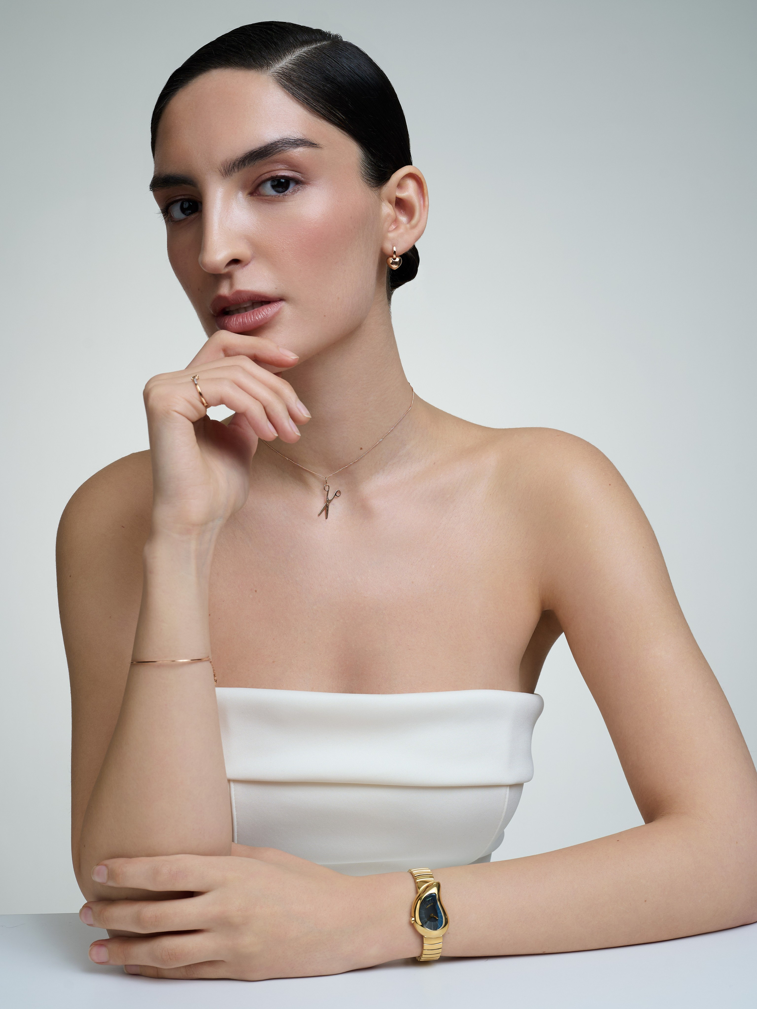 Каталог для бренда AllTime. Фотограф для брендов в Москве Ксения Чупрунова