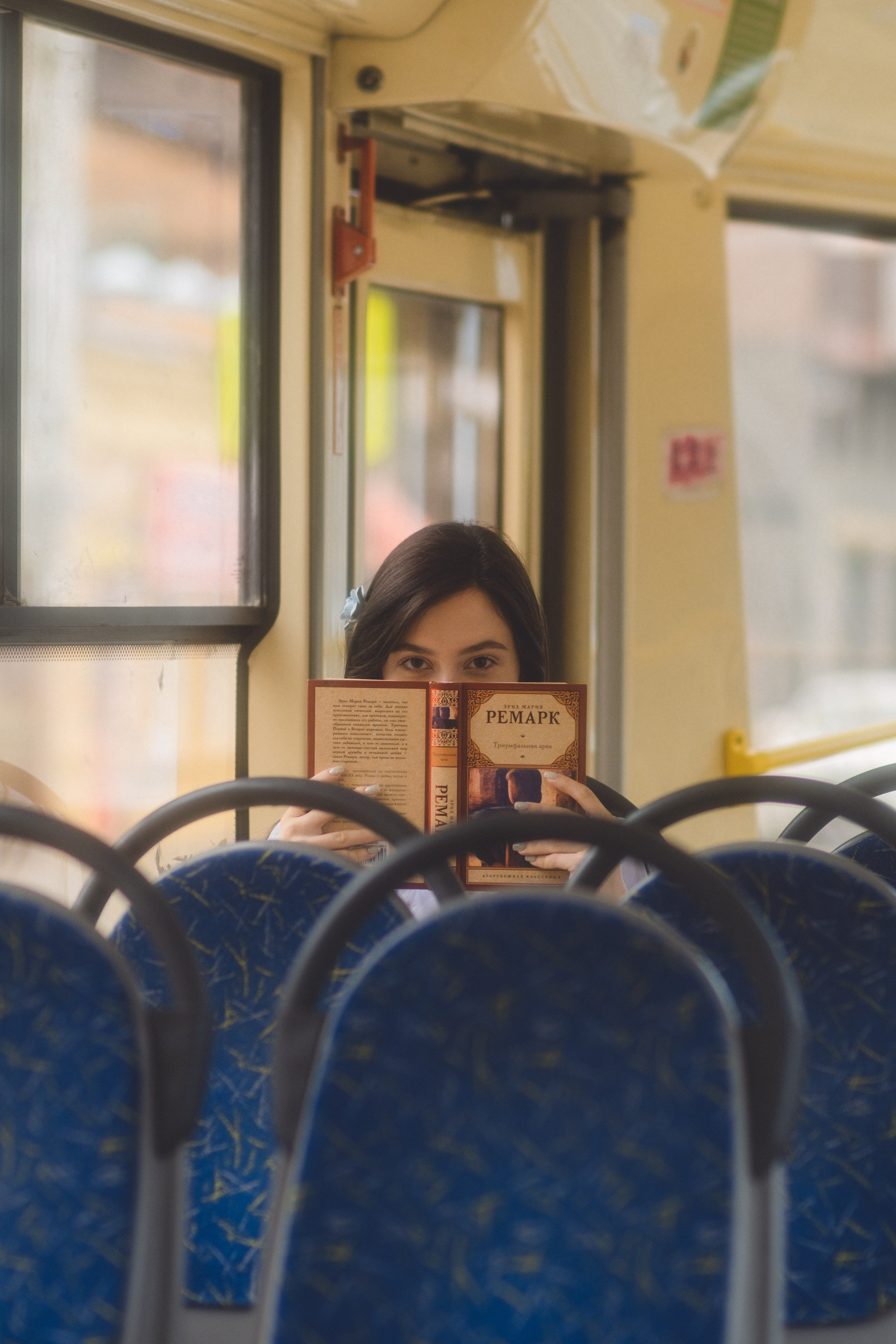Карина. На трамвае по городу. Дмитрий Пропадалин, Нейрофотография