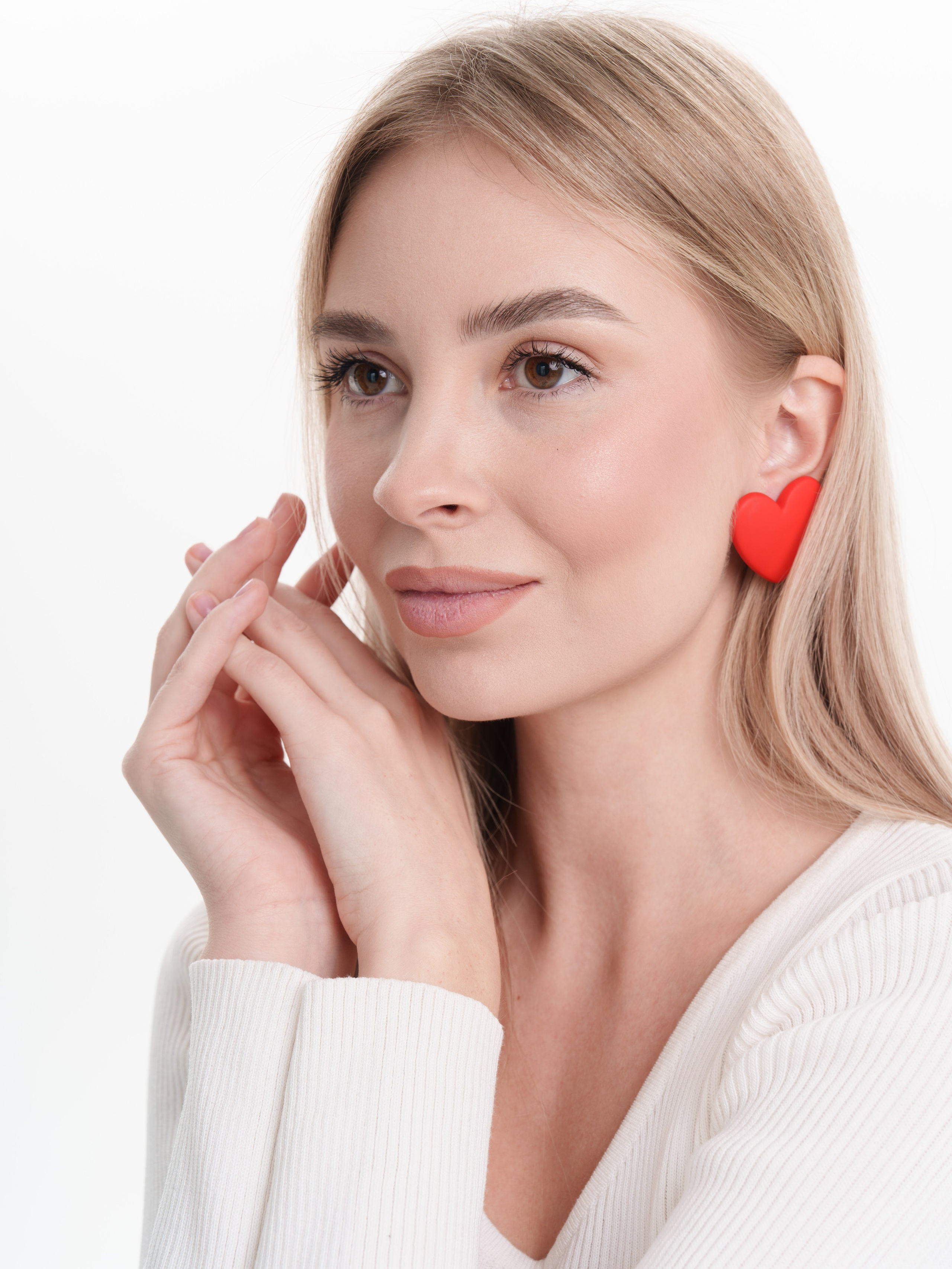 Съемка сережек для WB и OZON. Портретный и Контент фотограф Григорий Семенов (Grifon) в Ижевске