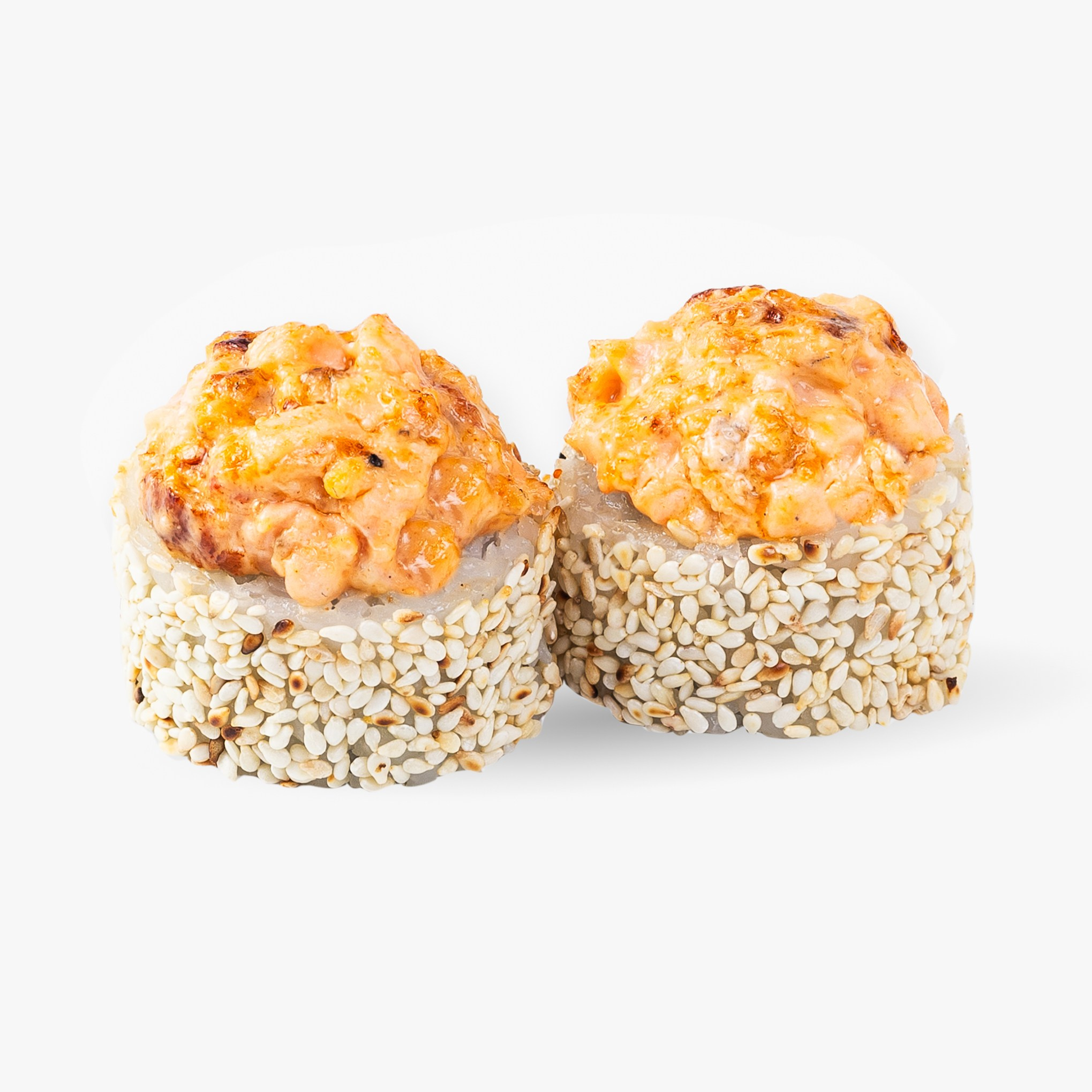 Ролл запеченный с лосесем и угрем на белом фоне под обтравку