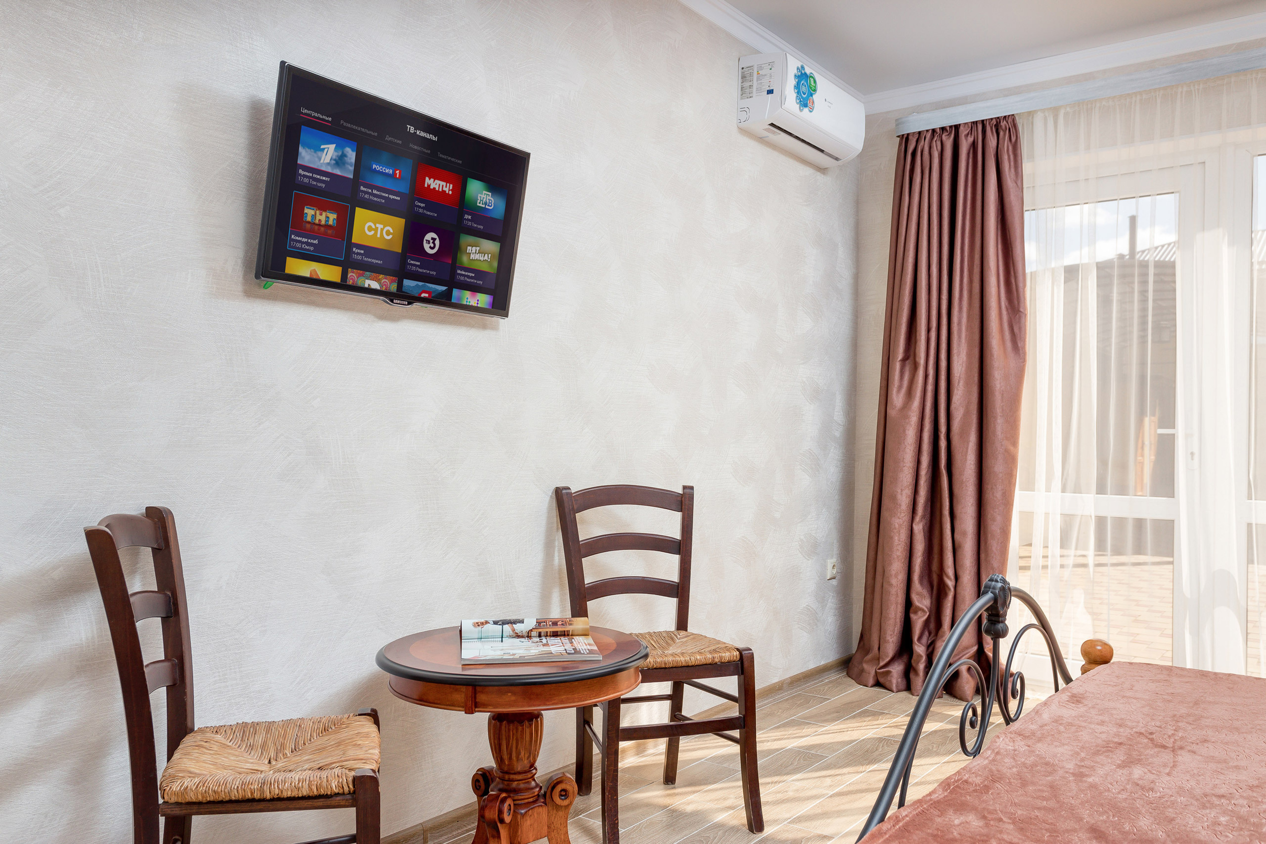 Фотосъемка отеля Спарта на побережье моря. Интерьерный фотограф Краснодар: профессионально по доступным ценам