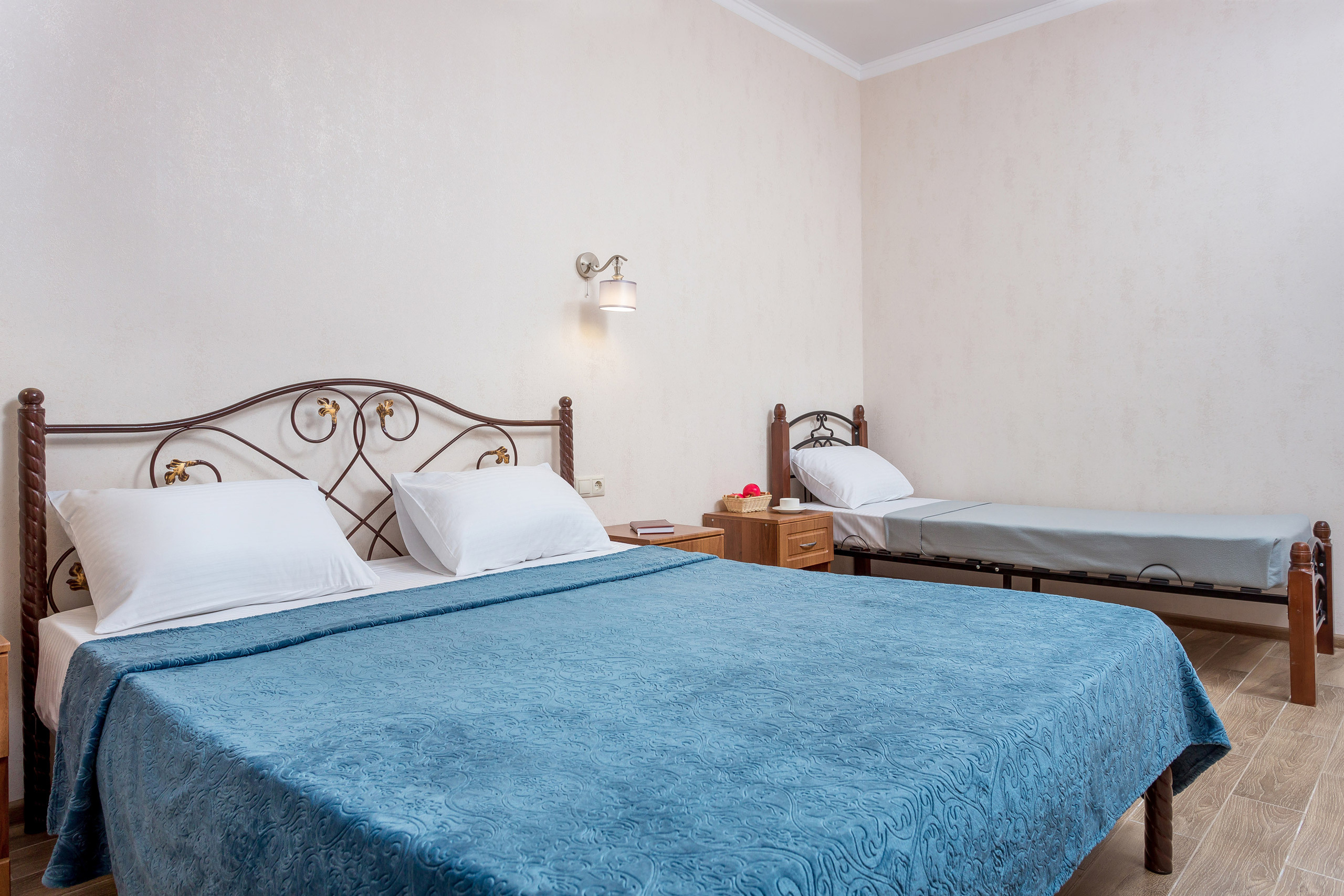 Фотосъемка отеля Спарта на побережье моря. Интерьерный фотограф Краснодар: профессионально по доступным ценам