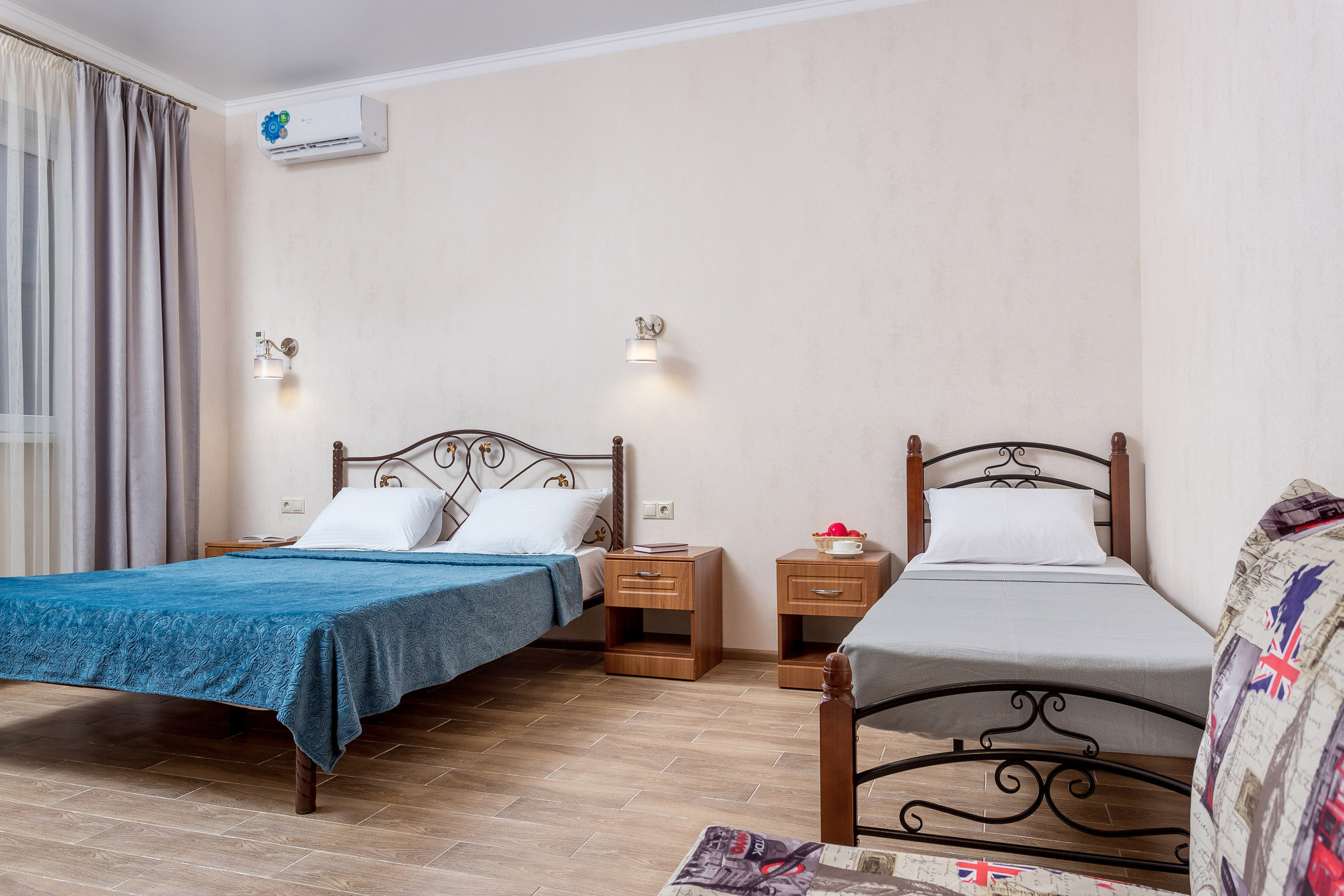 Фотосъемка отеля Спарта на побережье моря. Интерьерный фотограф Краснодар: профессионально по доступным ценам