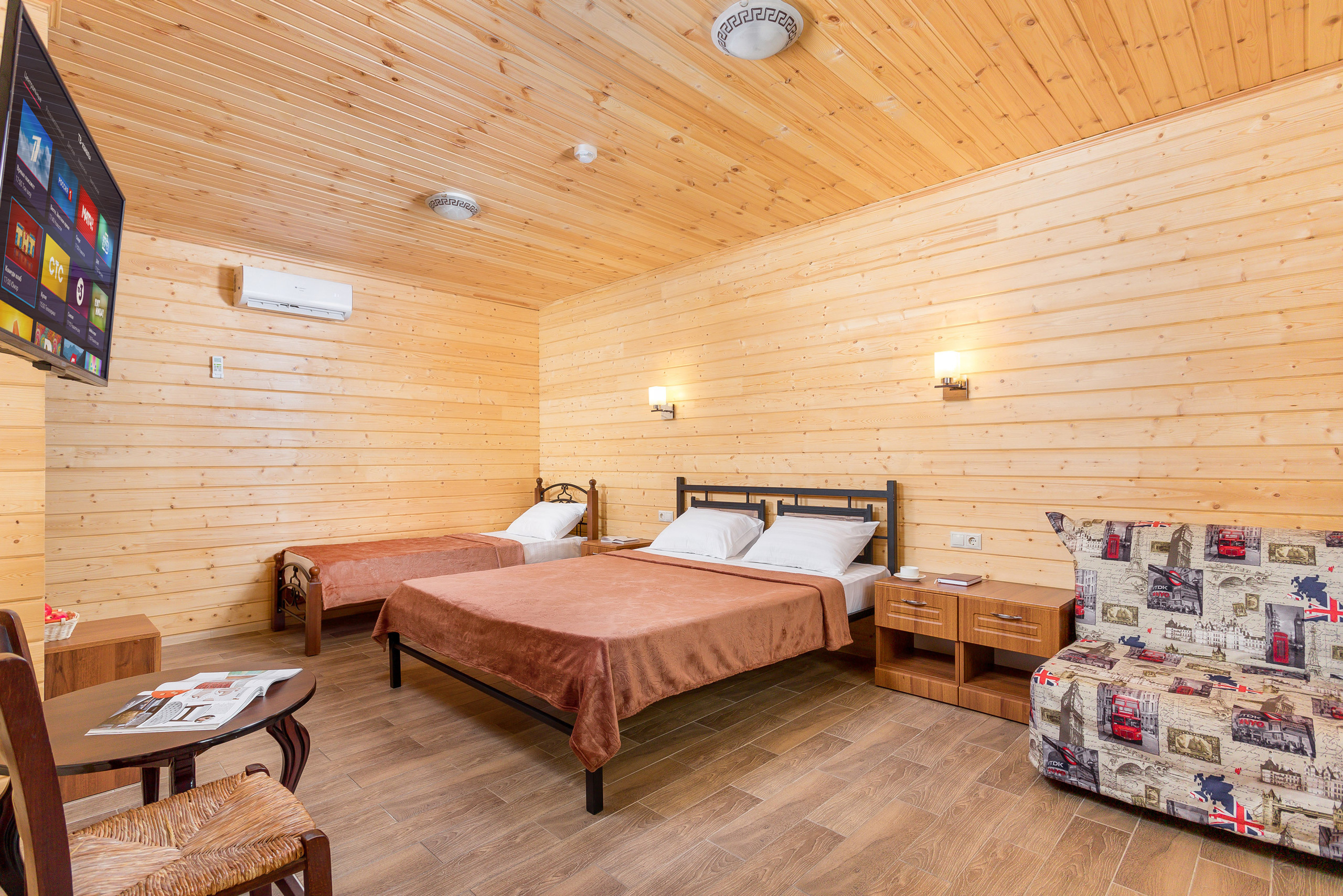 Фотосъемка деревянных домиков для сдачи в Аренду. Интерьерный фотограф Краснодар: профессионально по доступным ценам