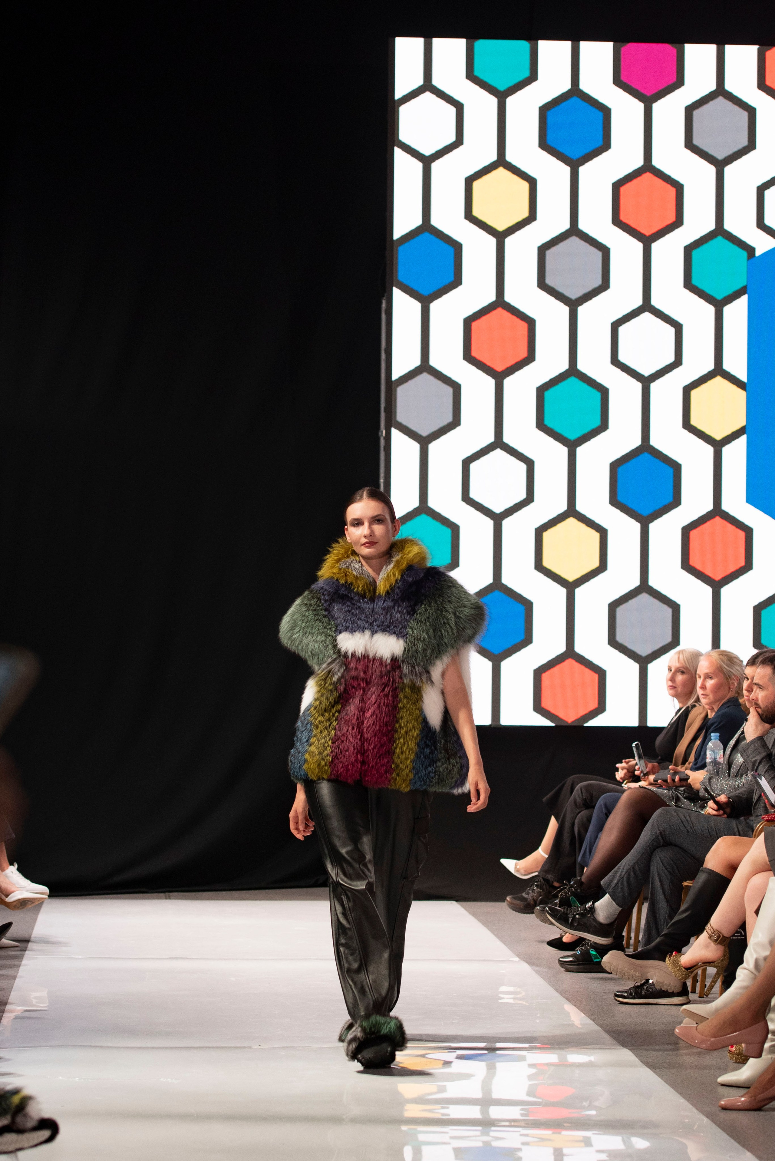 Фотограф на модельный показ. Свадебный, семейный, фэшн фотограф, школьный фотограф в Сочи