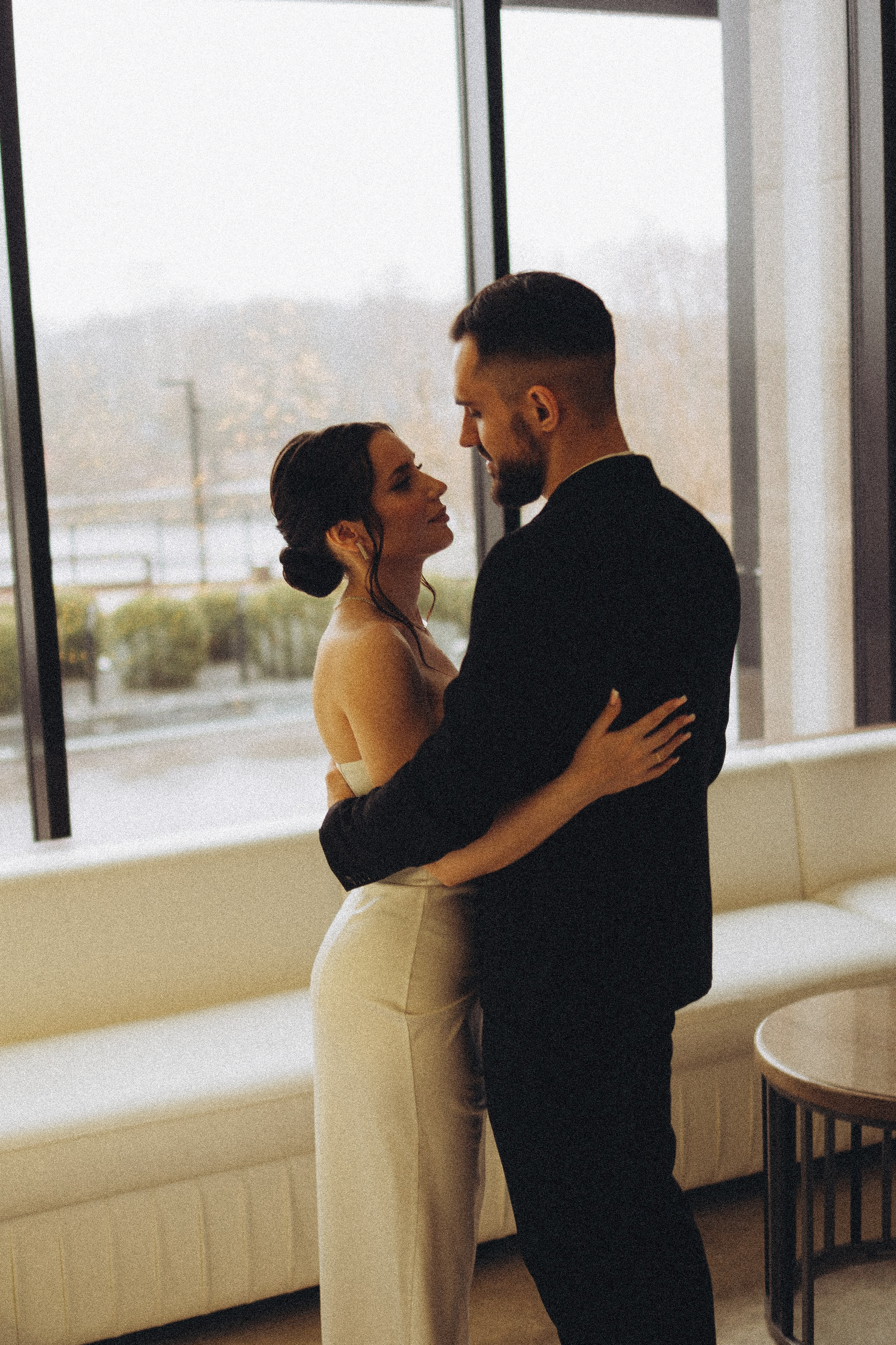 СВАДЕБНАЯ СЬЕМКА СБОРОВ ЖЕНИХА И НЕВЕСТЫ В ОТЕЛЕ И ТАКЖЕ ФОТОСЕССИИЯ В ОТЕЛЕЕ МЕГАПОЛИС БРЯНСК. Профессиональный фотограф, Санкт-Петербург — Виктория Богомолова