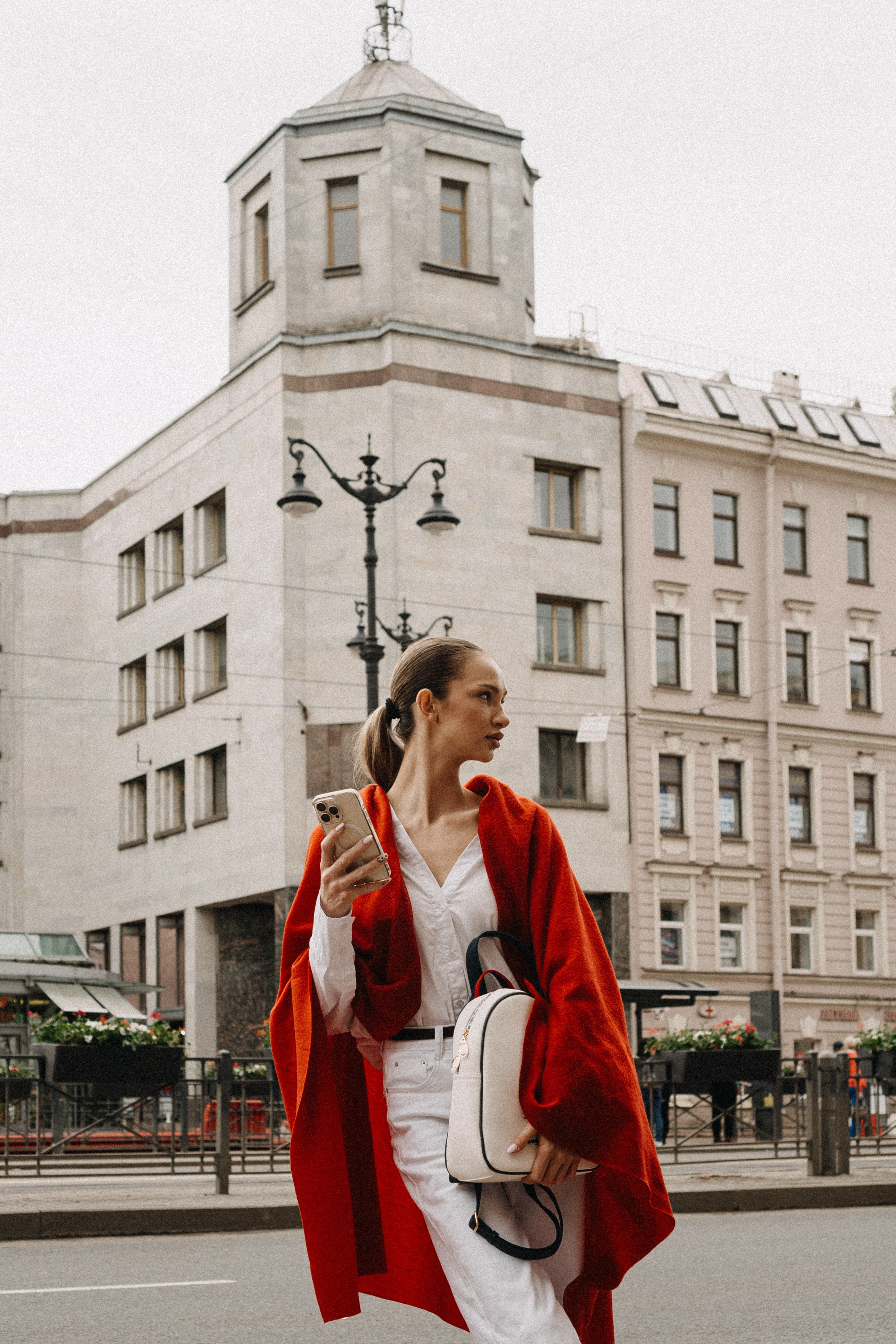 МЫ ГУЛЯЛИ ПРО КРЫШАМ ПИТЕРА. Профессиональный фотограф, Санкт-Петербург — Виктория Богомолова