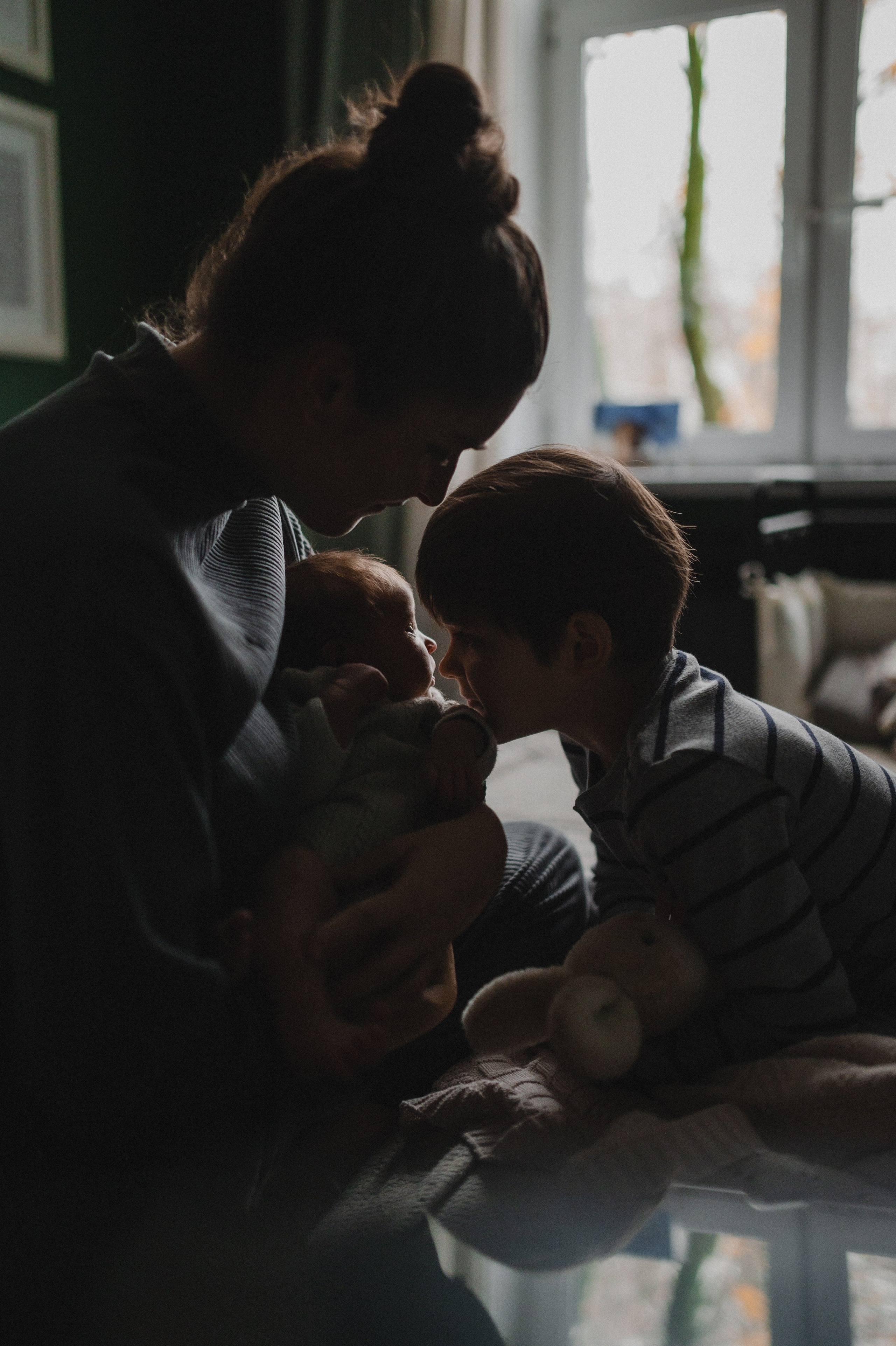 Дима, Нелли, Марк, Нина и Кира дома. Семейный и свадебный lifestyle-фотограф в Москве Мария Петрова