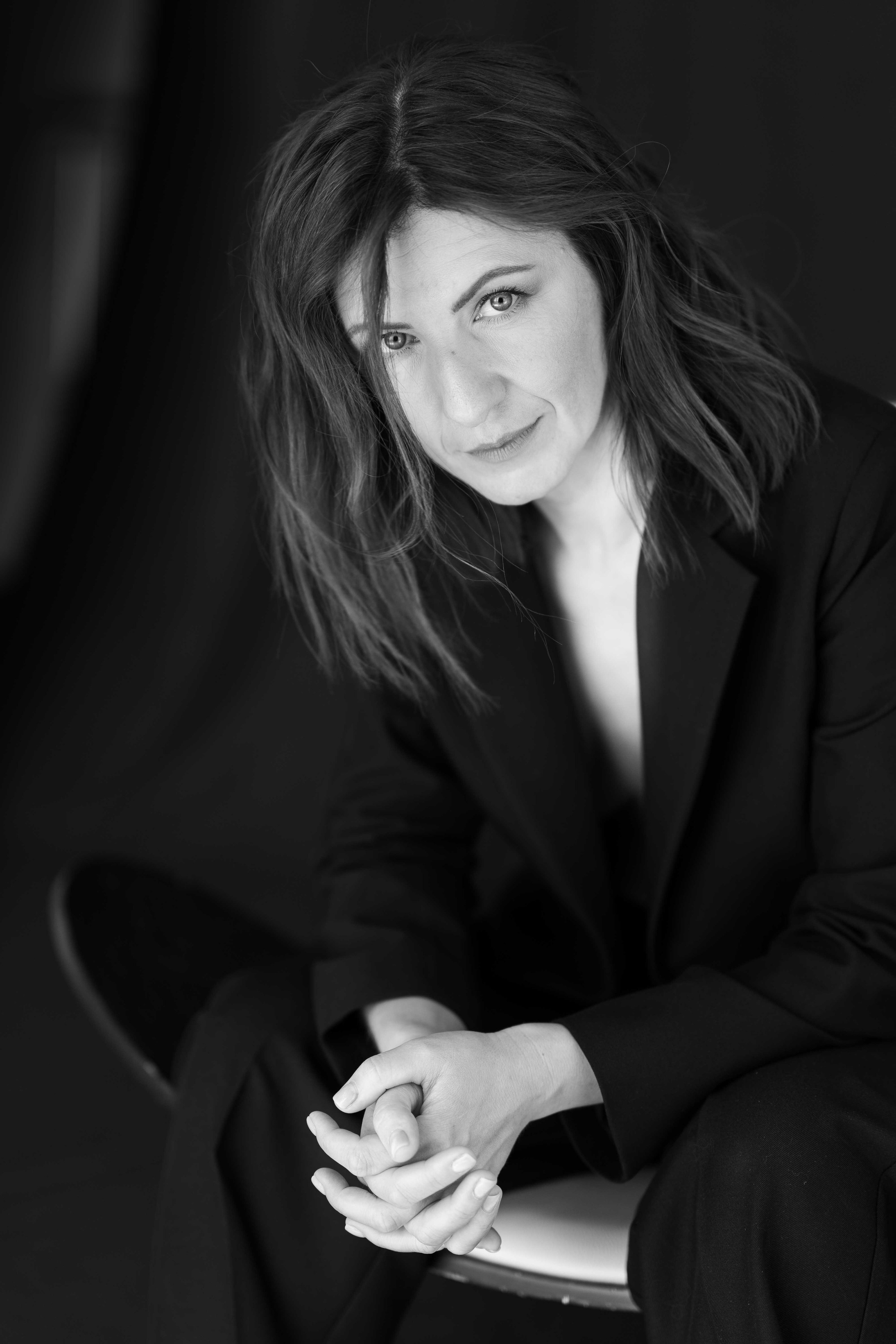 Женский портрет 35+. Женский портретный фотограф 35+ Воронеж. Добро пожаловать в магию ЧБ портрета