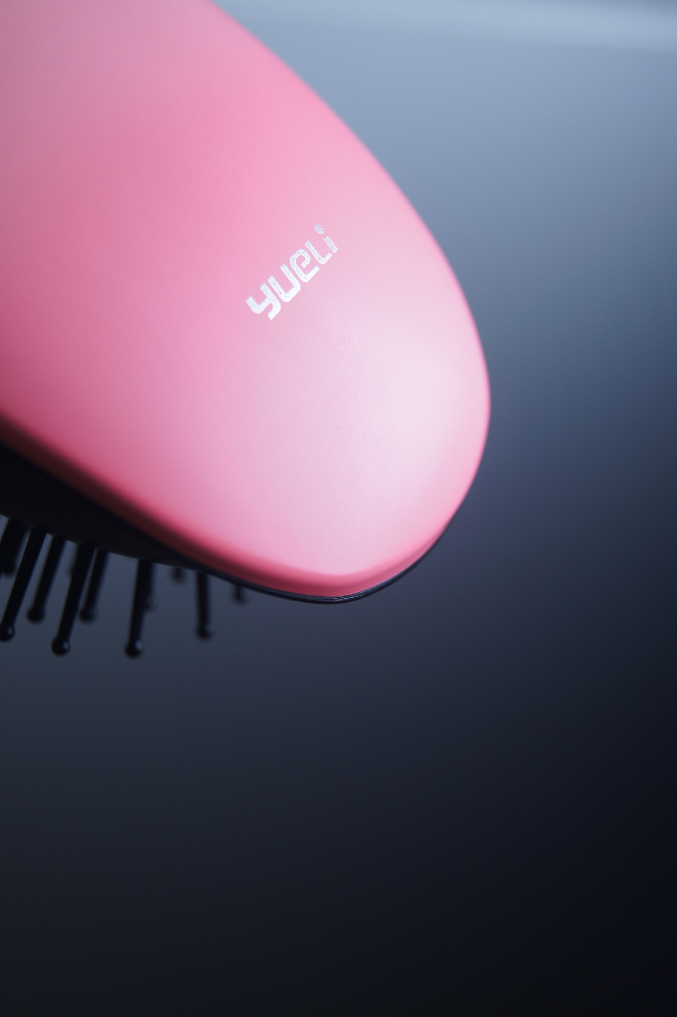 Предметная фотография расчески Xiaomi Yueli. Любовь Каширская — фотограф для малого бизнеса и специалистов