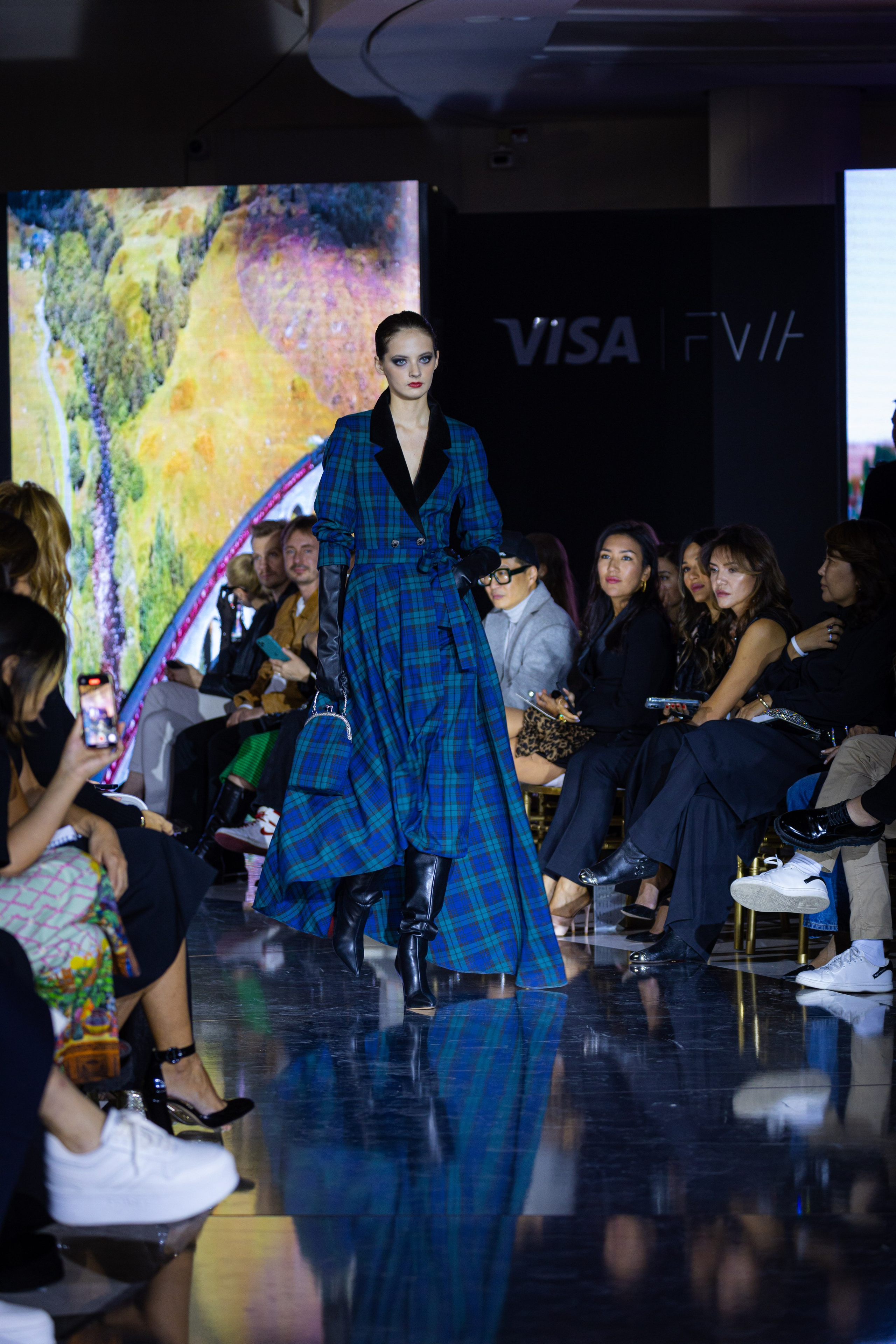 Visa Fashion WEEK Almaty. Контент Фотограф в Алматы и мире Джантурина Динара