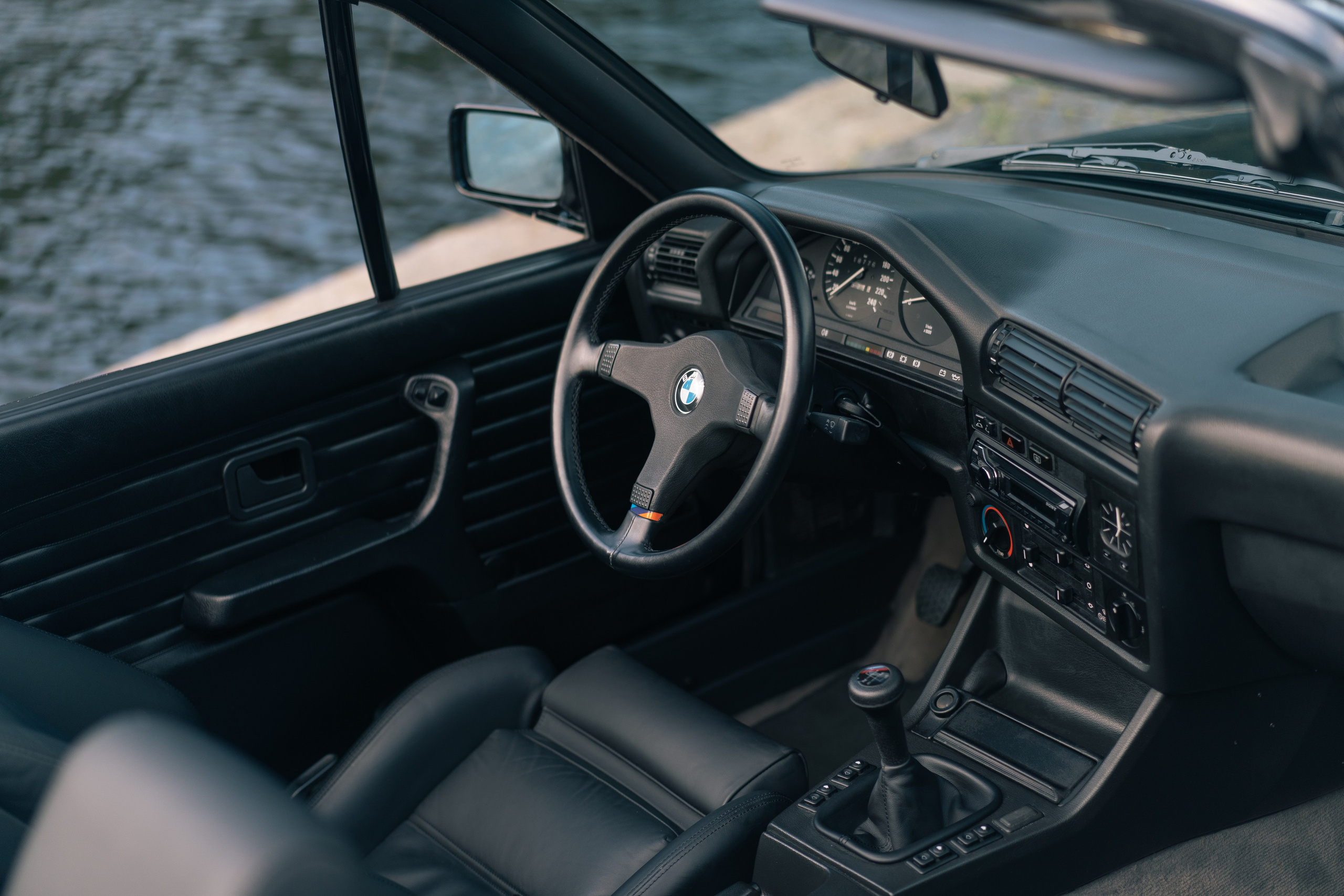 BMW 318i Cabriolet. Автомобильный фотограф Антон Цырулев