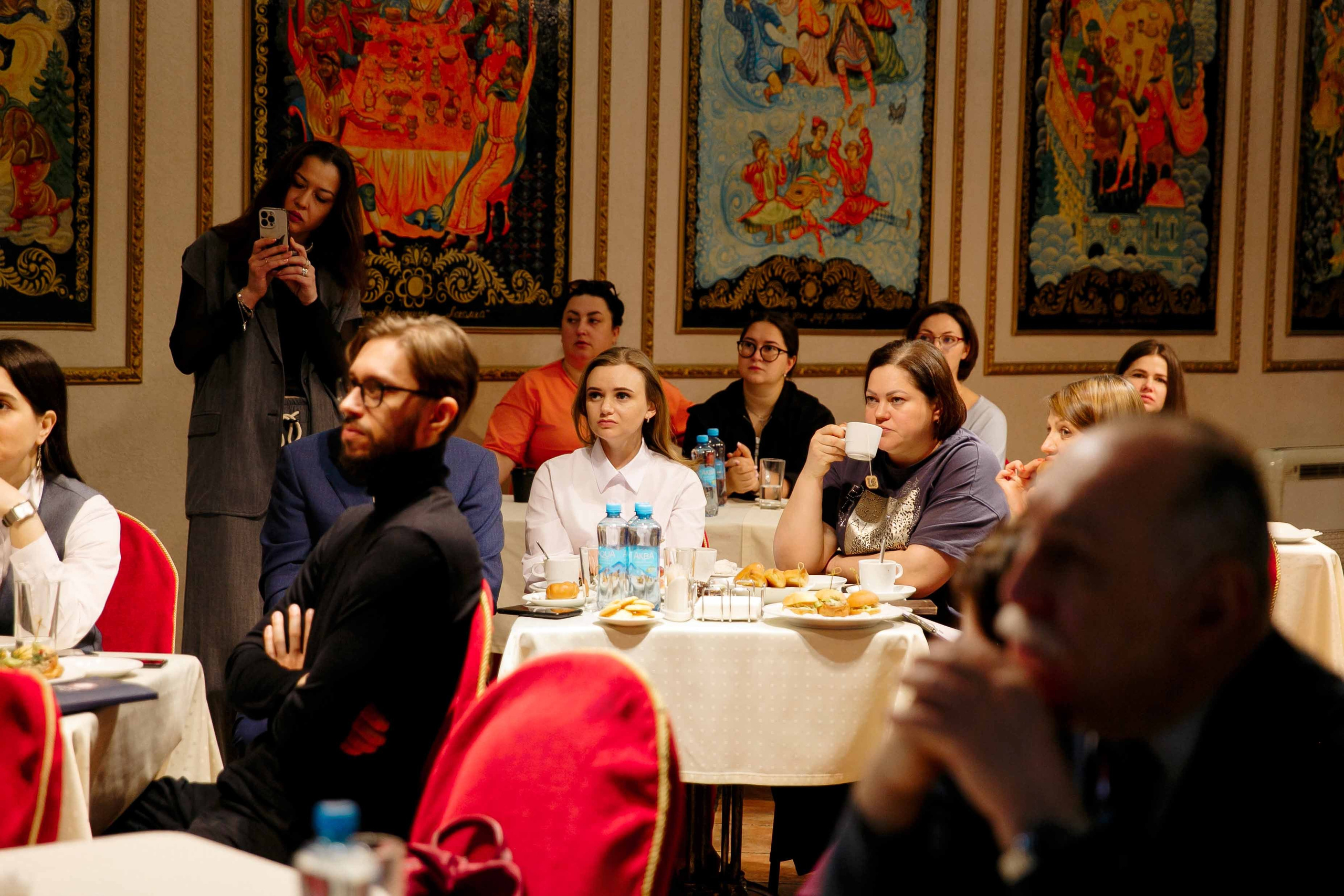 Бизнес Завтрак в ИВ. Ваш репортажный фотограф Артемий Антонов