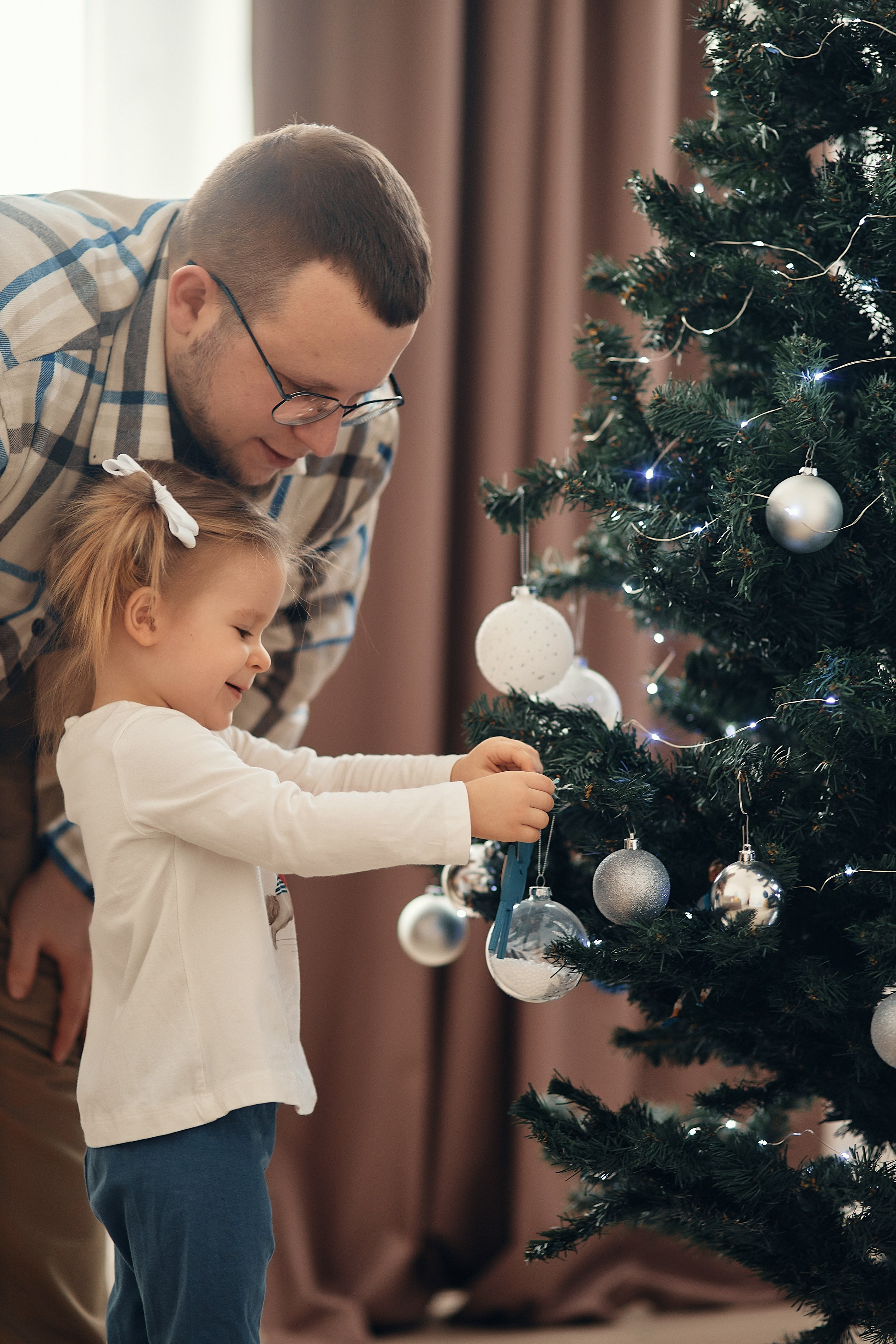 Домашняя новогодняя фотосессия. Семейный и репортажной фотограф в Красноярске и Москве Виктор Бабинцев