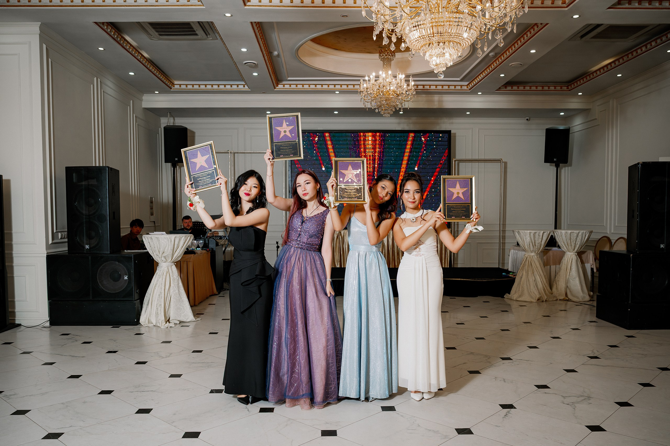 Выпускной — 11А, 2025. Фотограф в Алматы — Алексей Коньков | Репортаж, свадьбы, портреты