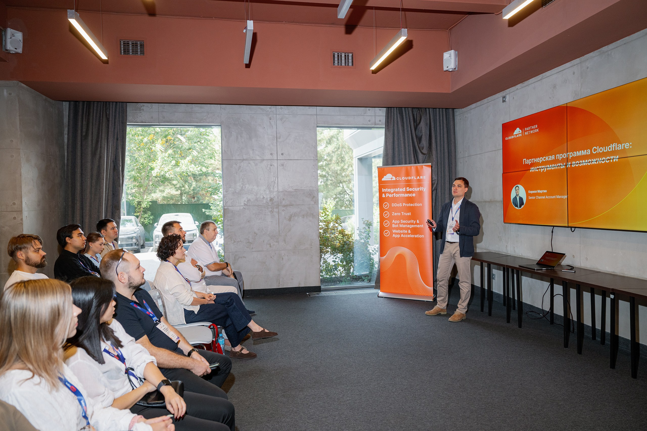 Конференция/Игра в тенис — BakoTech&Cloudfire. Фотограф в Алматы — Алексей Коньков | Репортаж, свадьбы, портреты