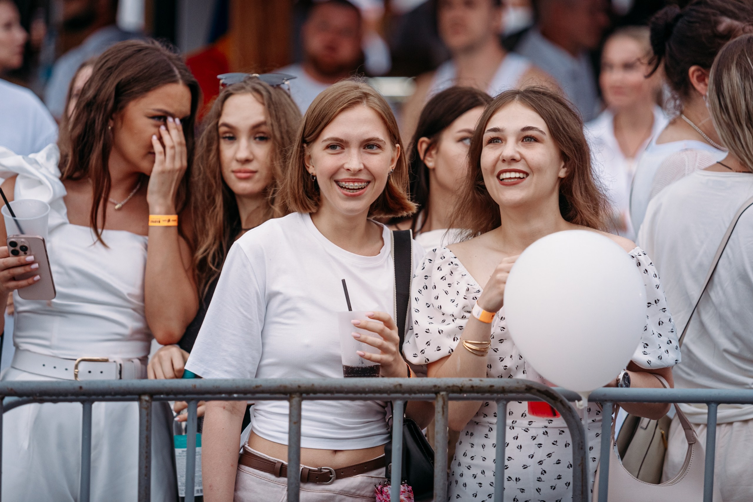 White Party @ Бархат парк. Репортажный фотограф Максим Полянский. Москва, Санкт-Петербург, Красноярск