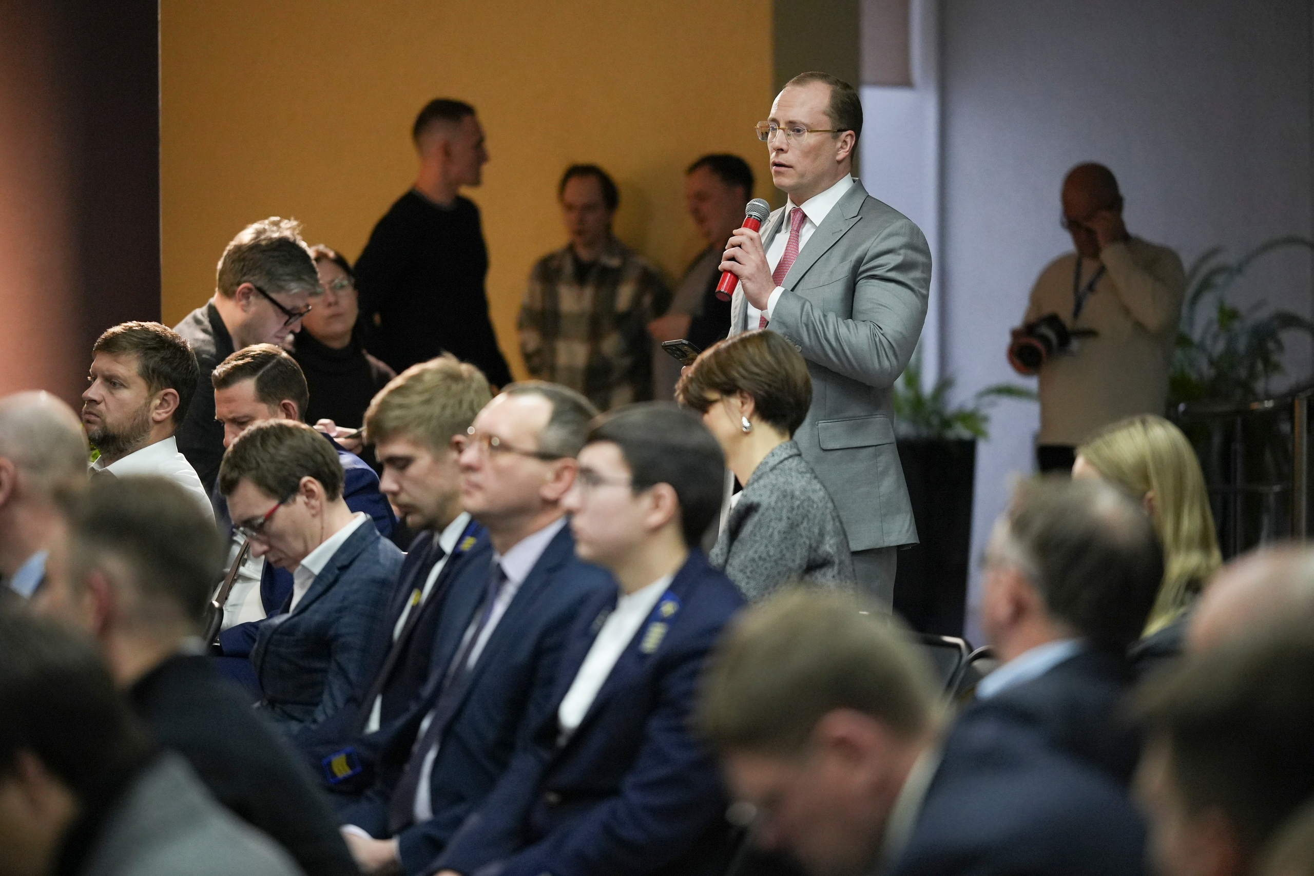 Репортажный фотограф в Новосибирске — Александр Мигда | Съёмка мероприятий. Фотограф в Новосибирске для свадеб, репортажа и бизнеса| MIGDA PHOTO