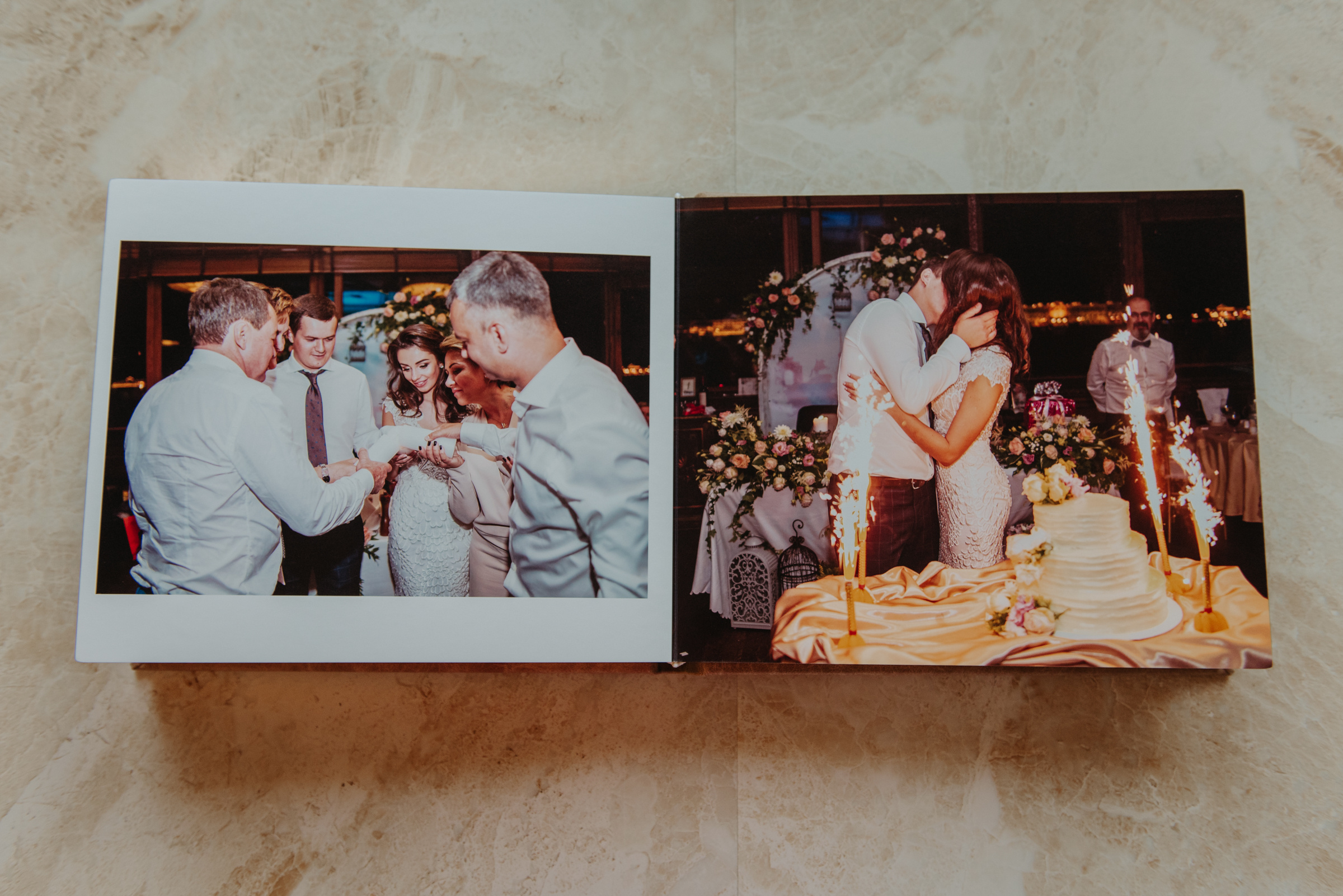 Заказать свадебную книгу в Санкт-Петербурге