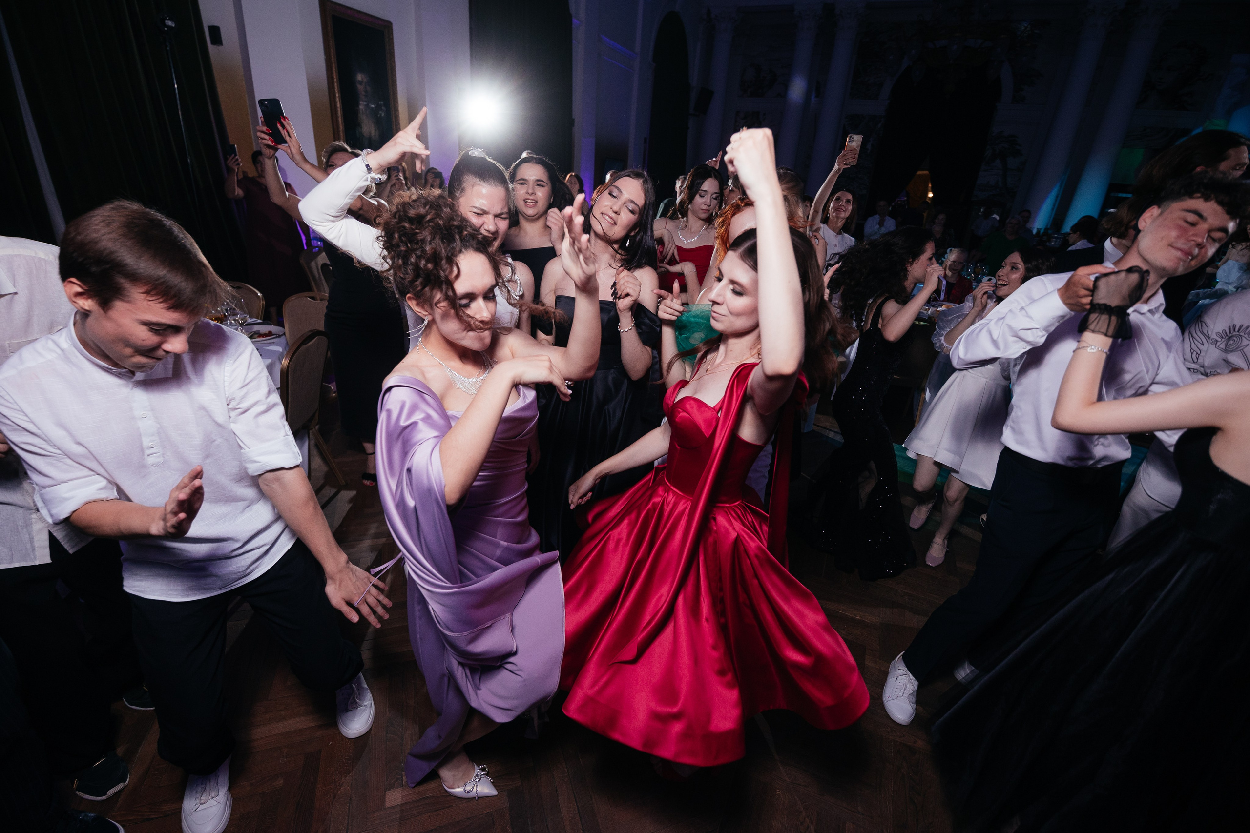 Выпускной 11 класс. Фотограф Крохин Олег