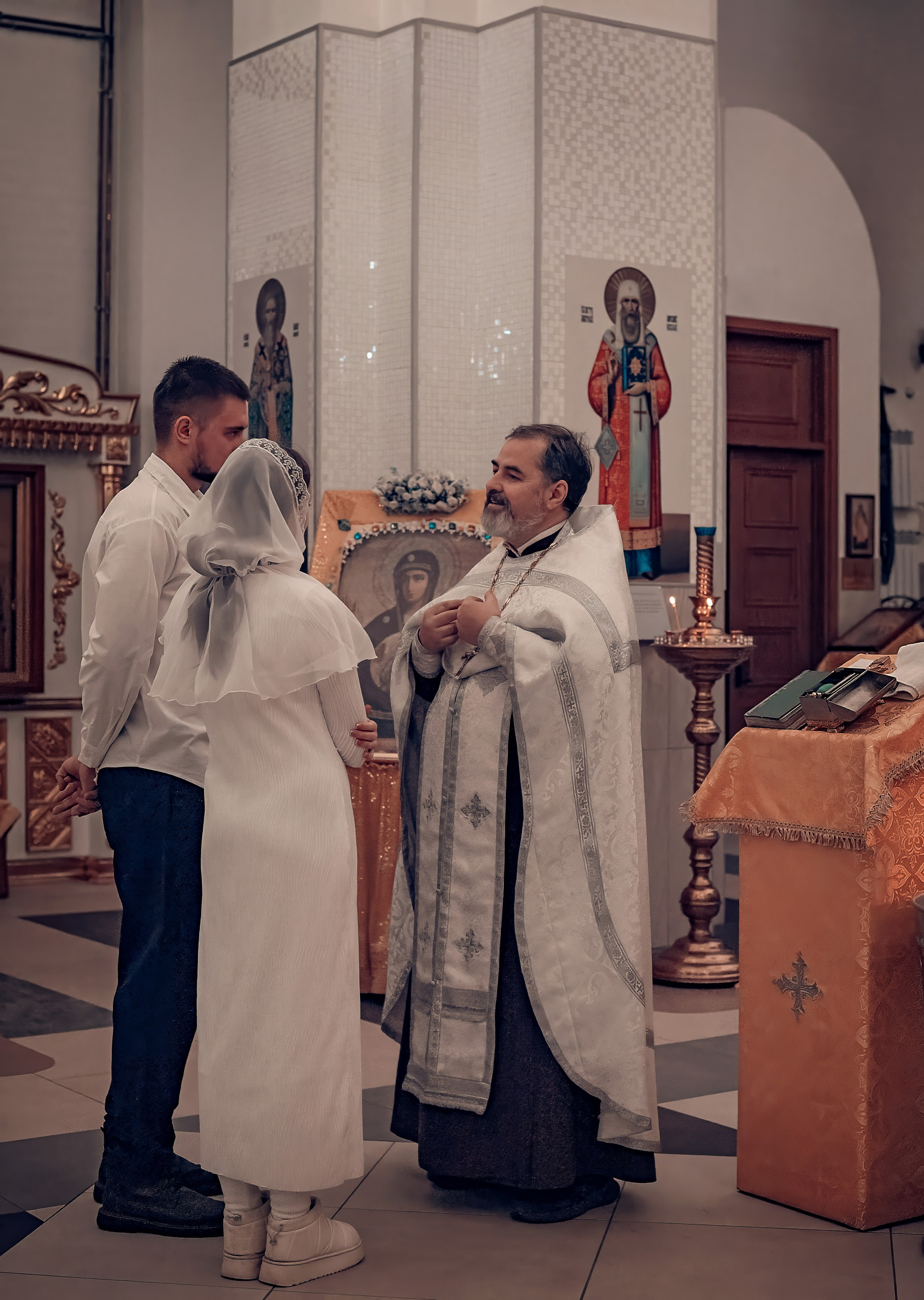 Крещение Максима в храме Феодора Тирона. Фотографы крещения/венчания  Красноярск Татьяна и Вячеслав Переваловы