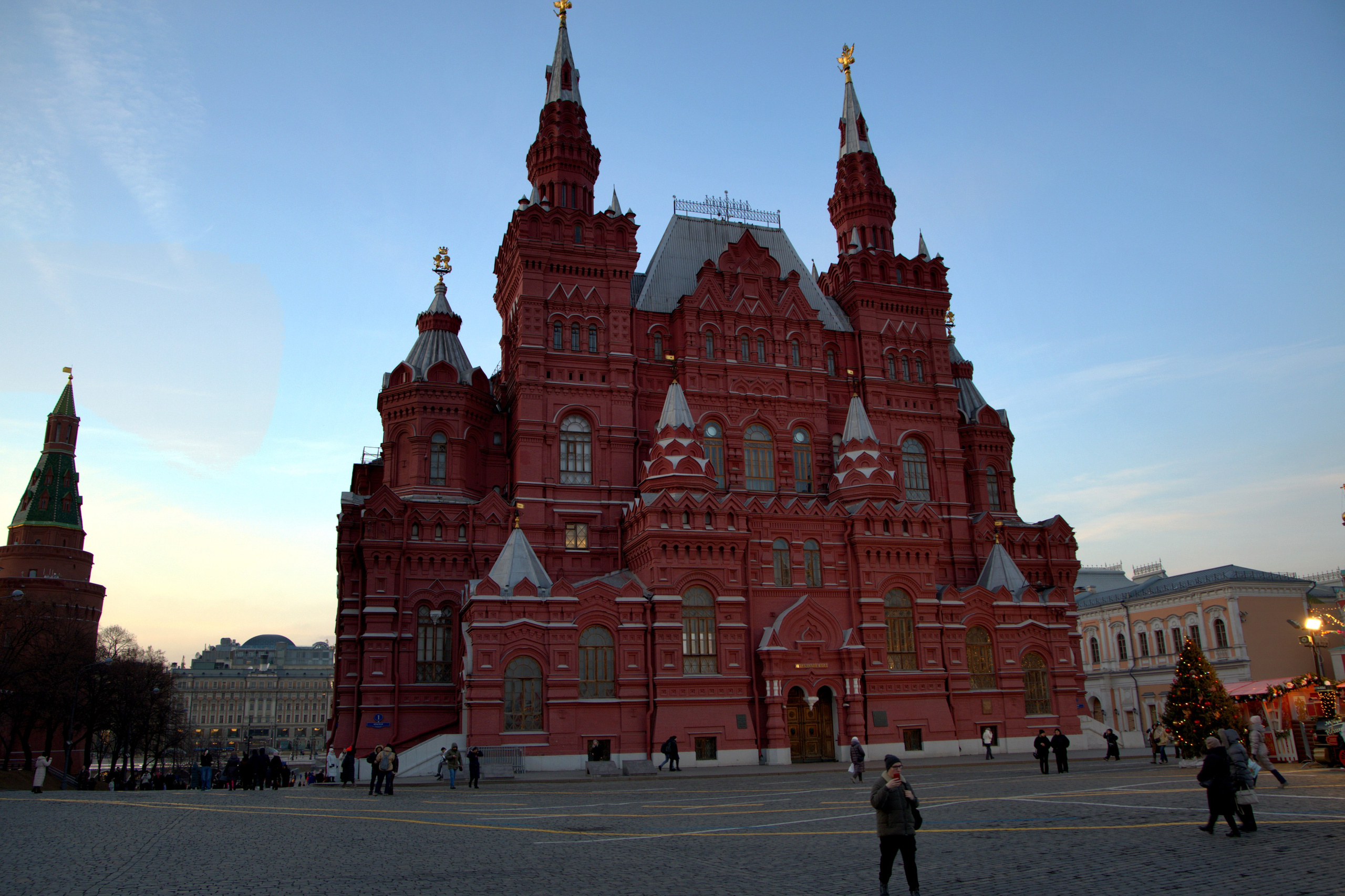 МОЙ ГОРОД. ФОТОГРАФ В МОСКВЕ СТАНИСЛАВ КОБЗЕВ