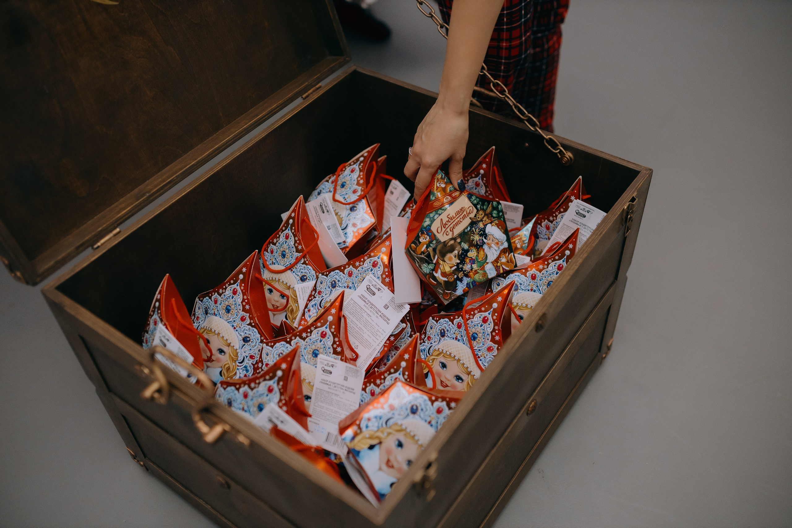 Пижамная вечеринка в школе-интернате № 5 // 27.12.2024. Денис Прохоров Фотограф в г. Магнитогорск