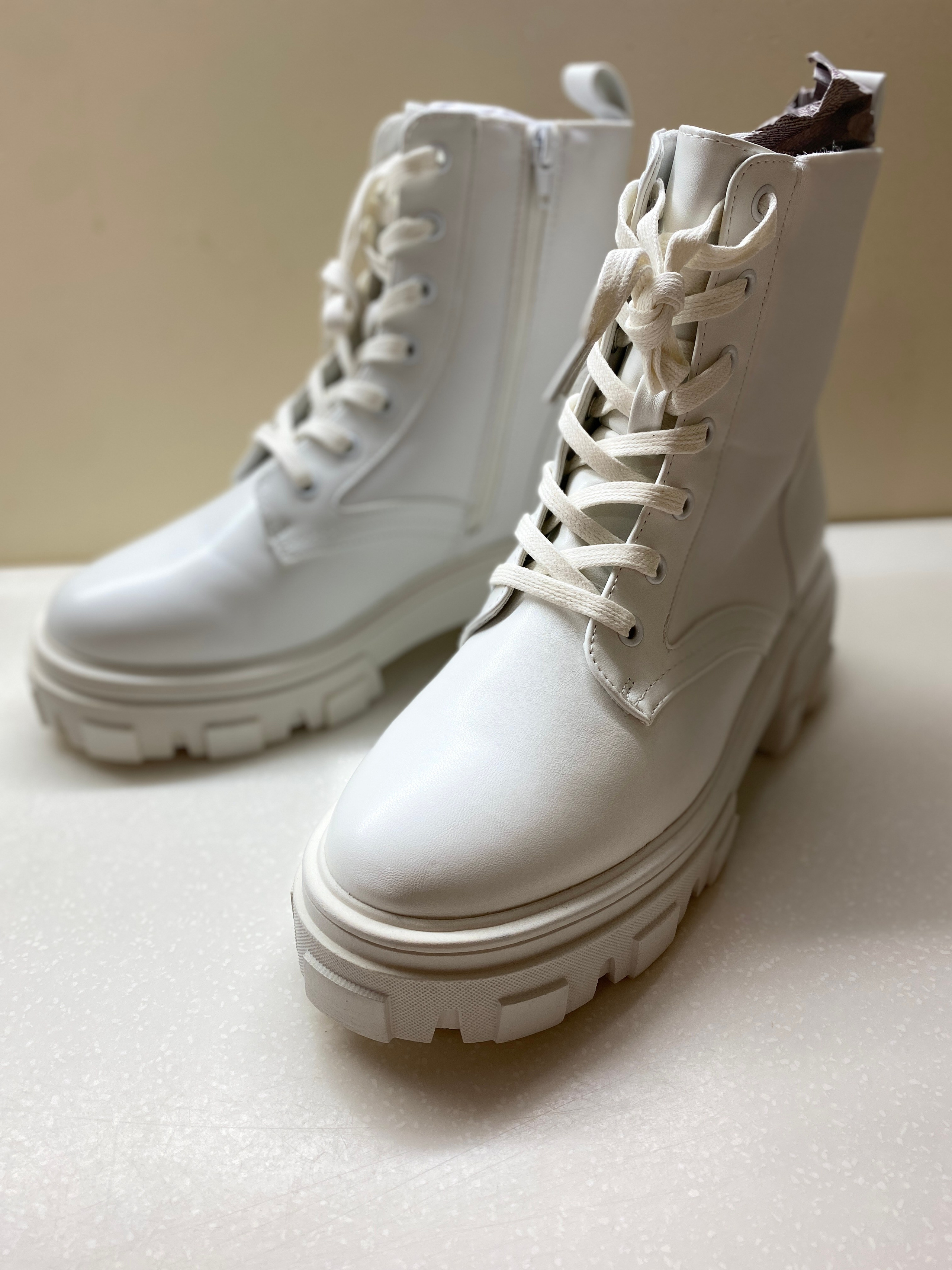 Обувь. Ваш байер во Франции