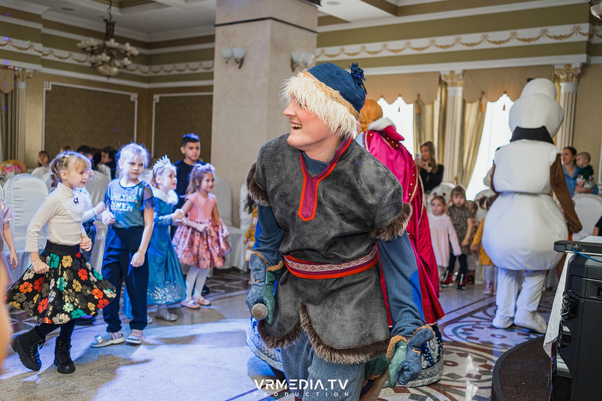 ХОЛОДНОЕ СЕРДЦЕ в ресторане «Империя»