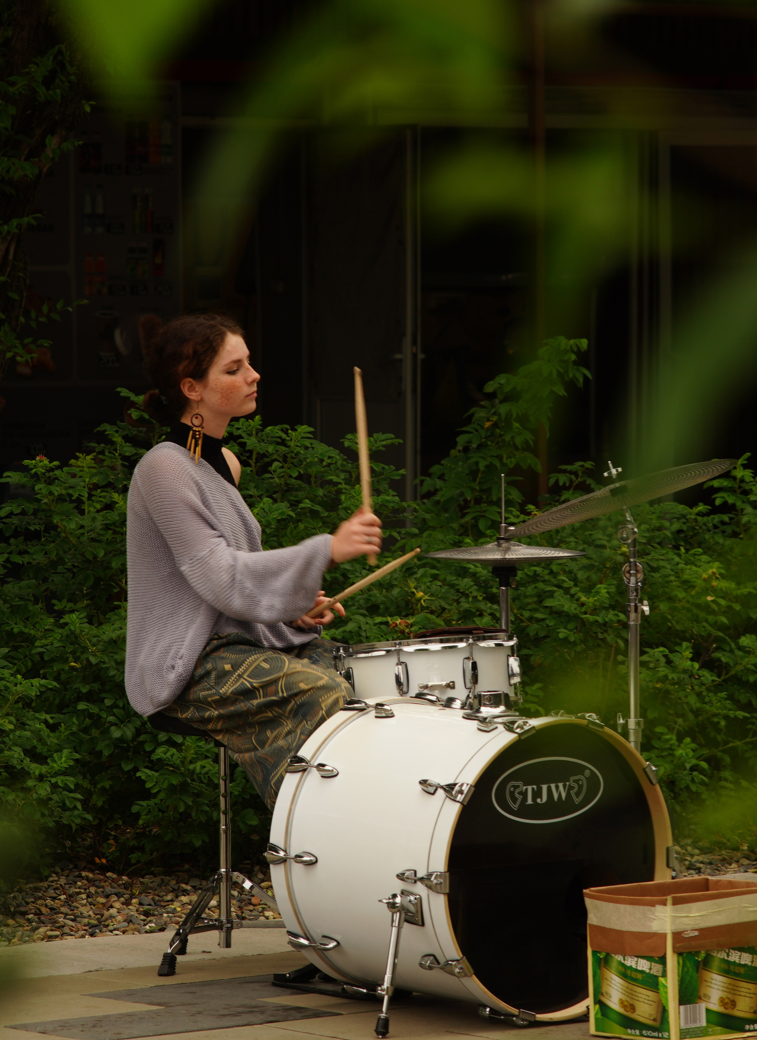 в ритме музыки