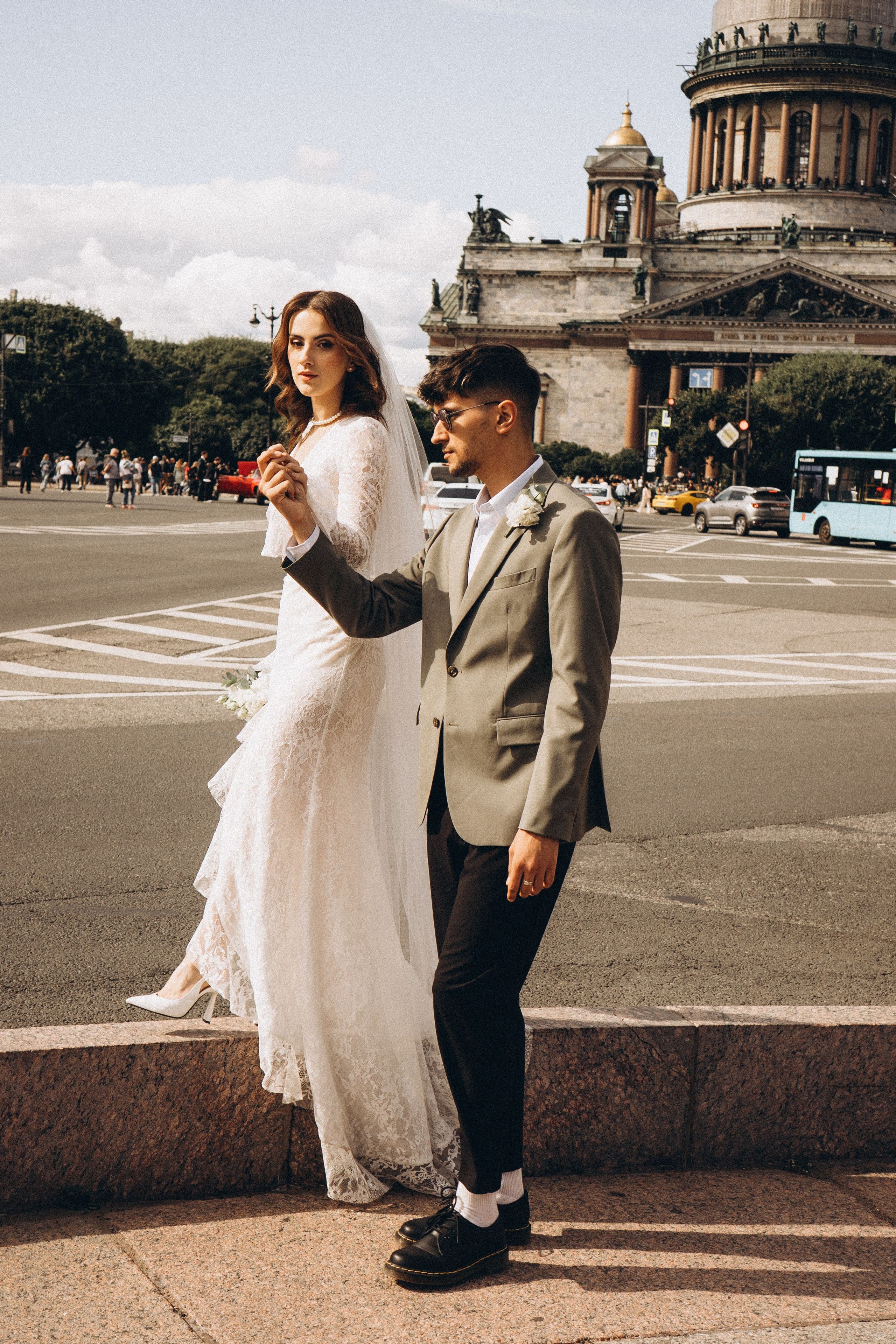 СВАДЕБНАЯ ПРОГУЛКА ВОЗЕ ИСАИКЕВСКОГО СОБОРА АСТОРИИ И ЗАКОНОДАЛЕТНОГО СОБРАНИЯ. Профессиональный фотограф, Санкт-Петербург — Виктория Богомолова