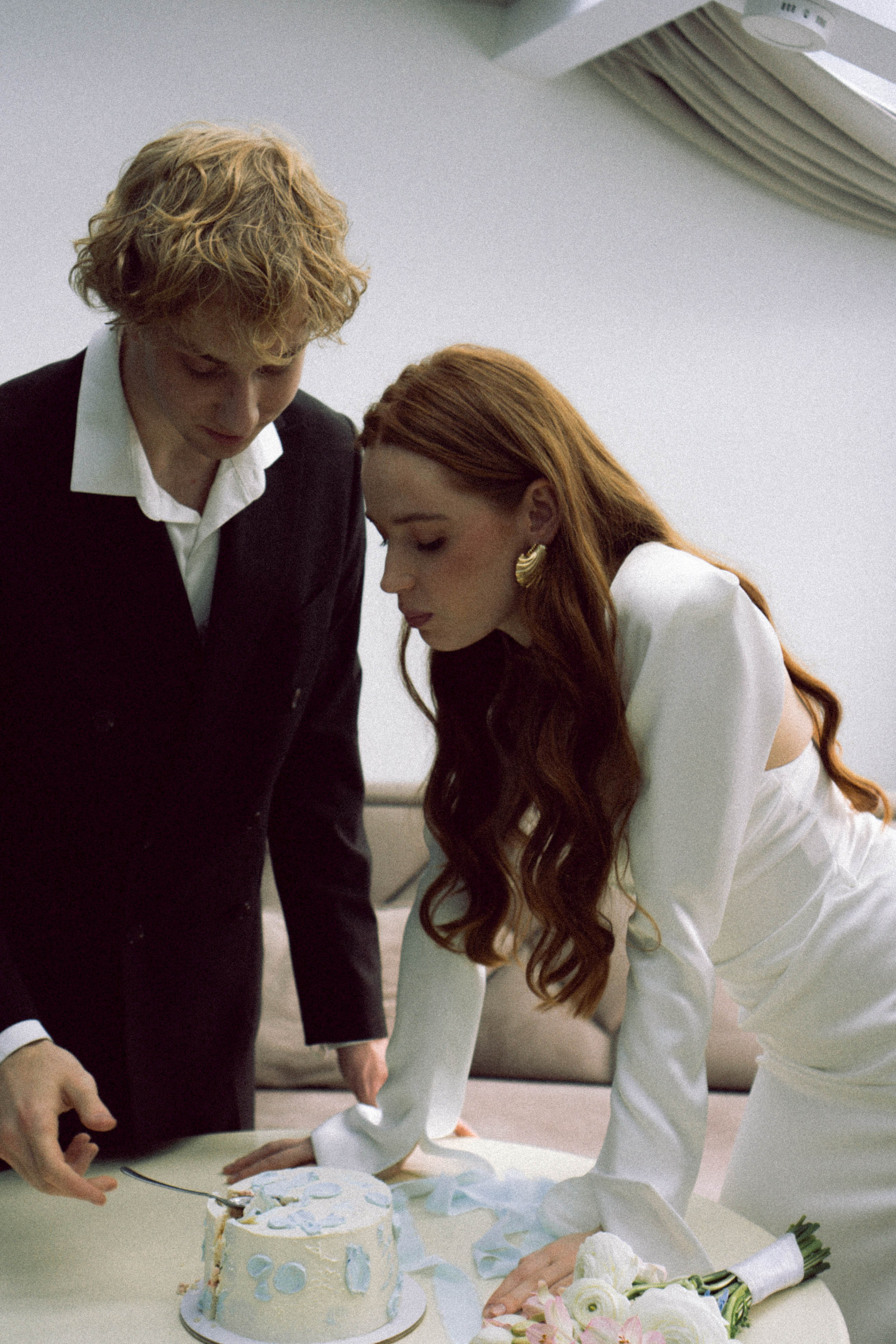 СВАДЕБНАЯ СЬЕМКА В ОТЕЛЕ. СБОРЫ ЖЕНИХА И НЕВЕСТЫ И ТАКЖЕ ТОР И ПОДГОТОВКА К ПРОГУЛКЕ. Профессиональный фотограф, Санкт-Петербург — Виктория Богомолова