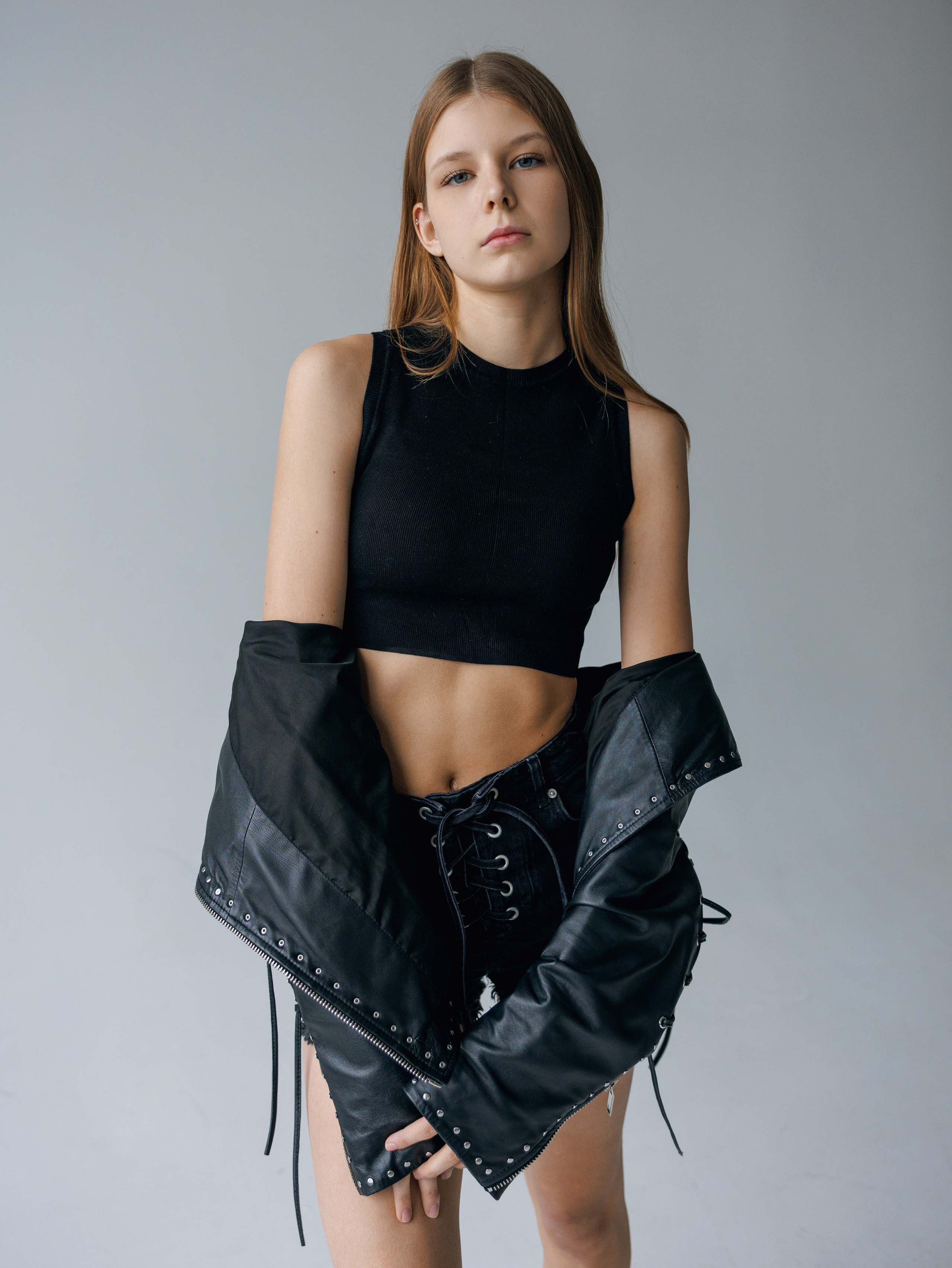 Портретный фотограф в Москве — Янка Шемшурова