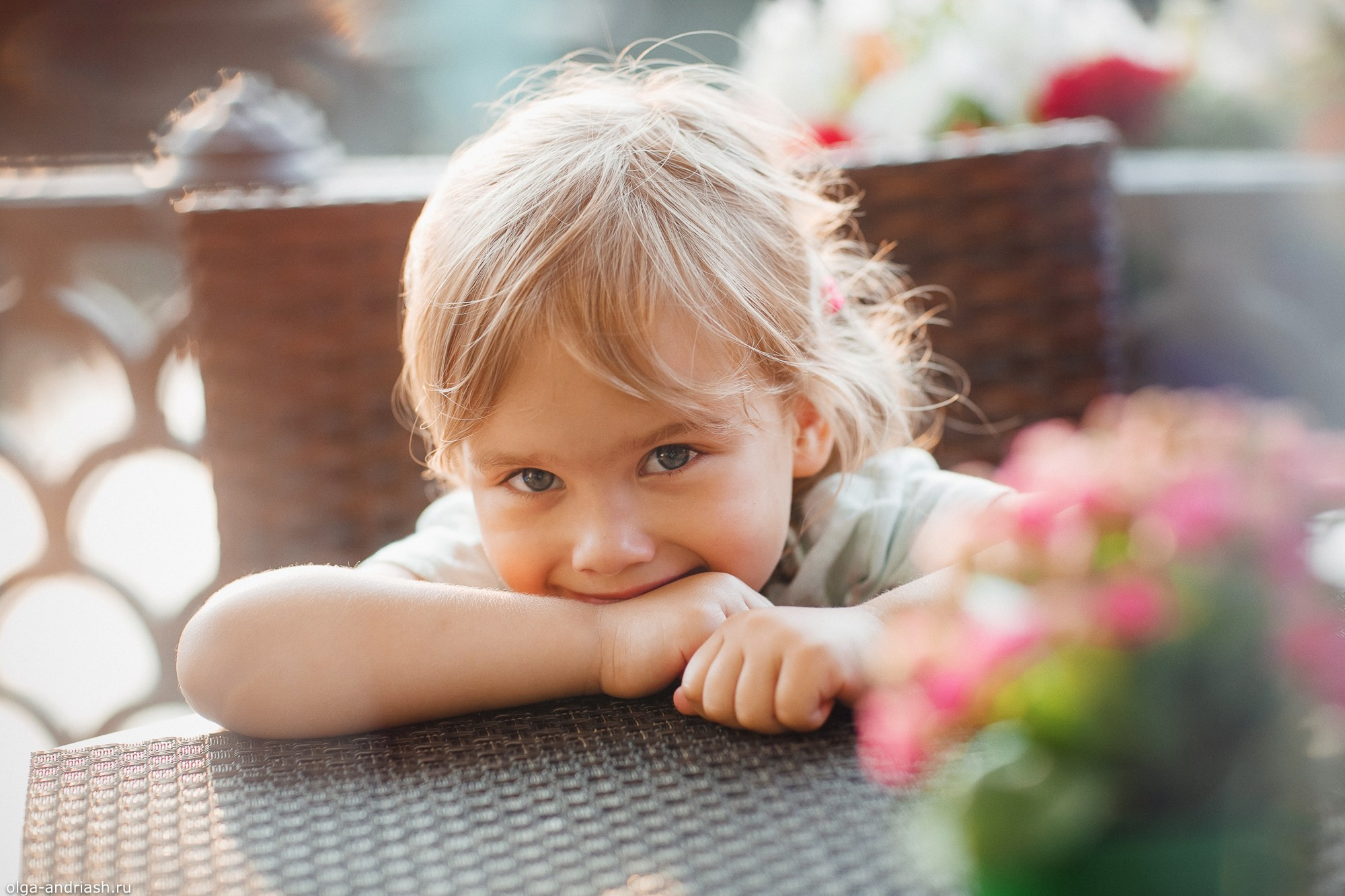 Прогулки на Патриарших прудах. Семейный, портретный и свадебный фотограф в Санкт-Петербурге и Москве