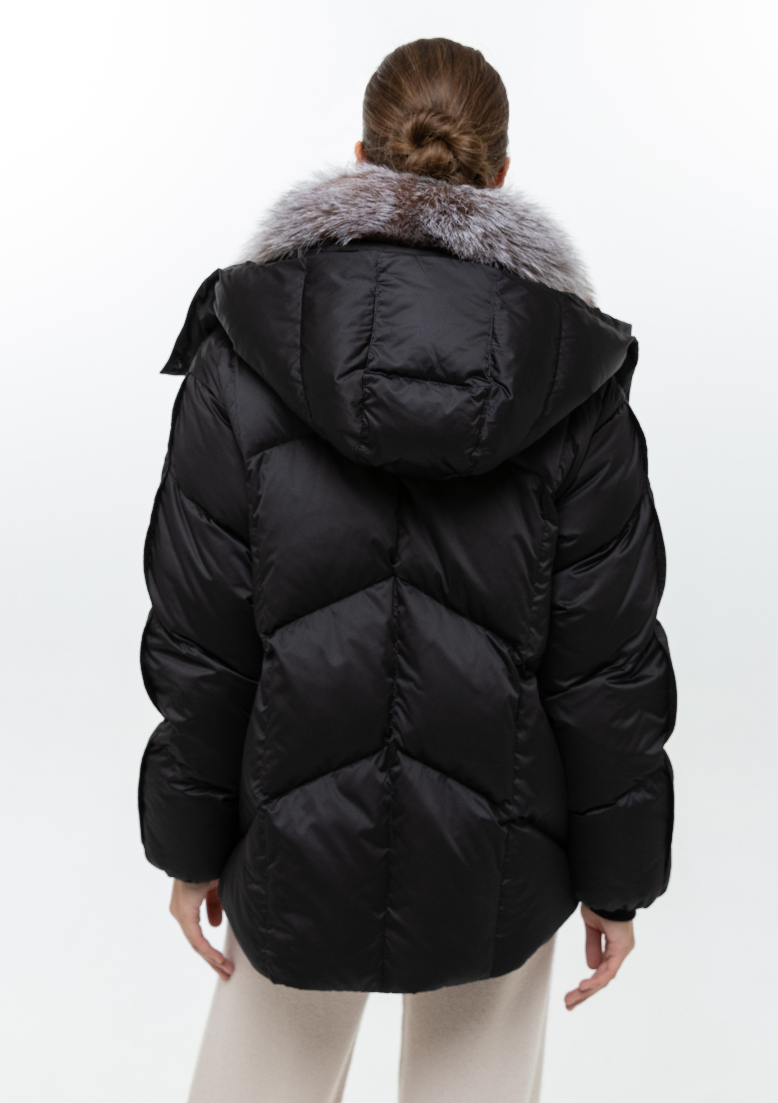 Каталог. Верхняя одежда + трикотаж бренда. 4ч,. Визажист для брендов, Фэшн продюсер Олеся Глушкова