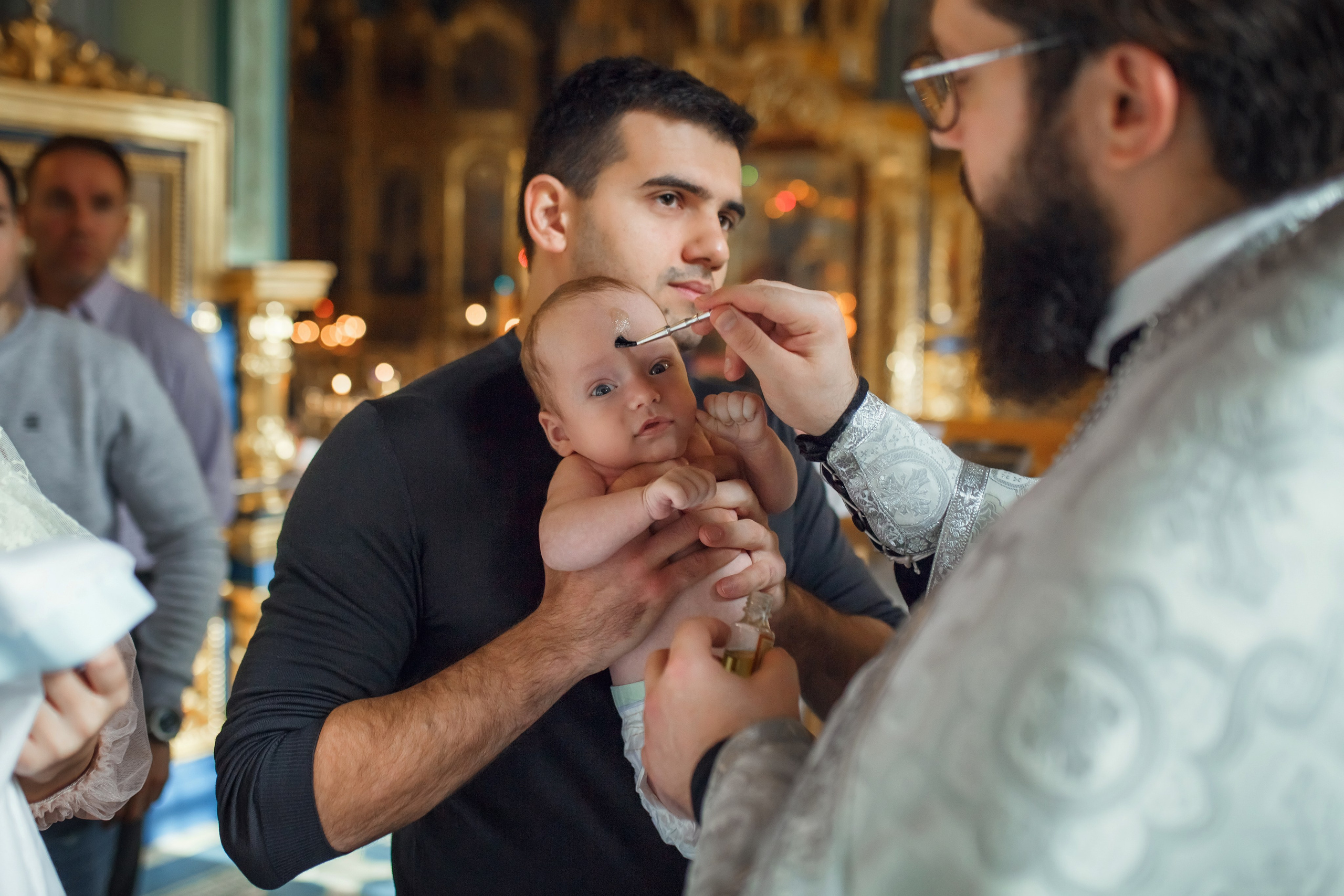 Крещение Артемия. Фотограф на Крещение, семейный фотограф в Москве